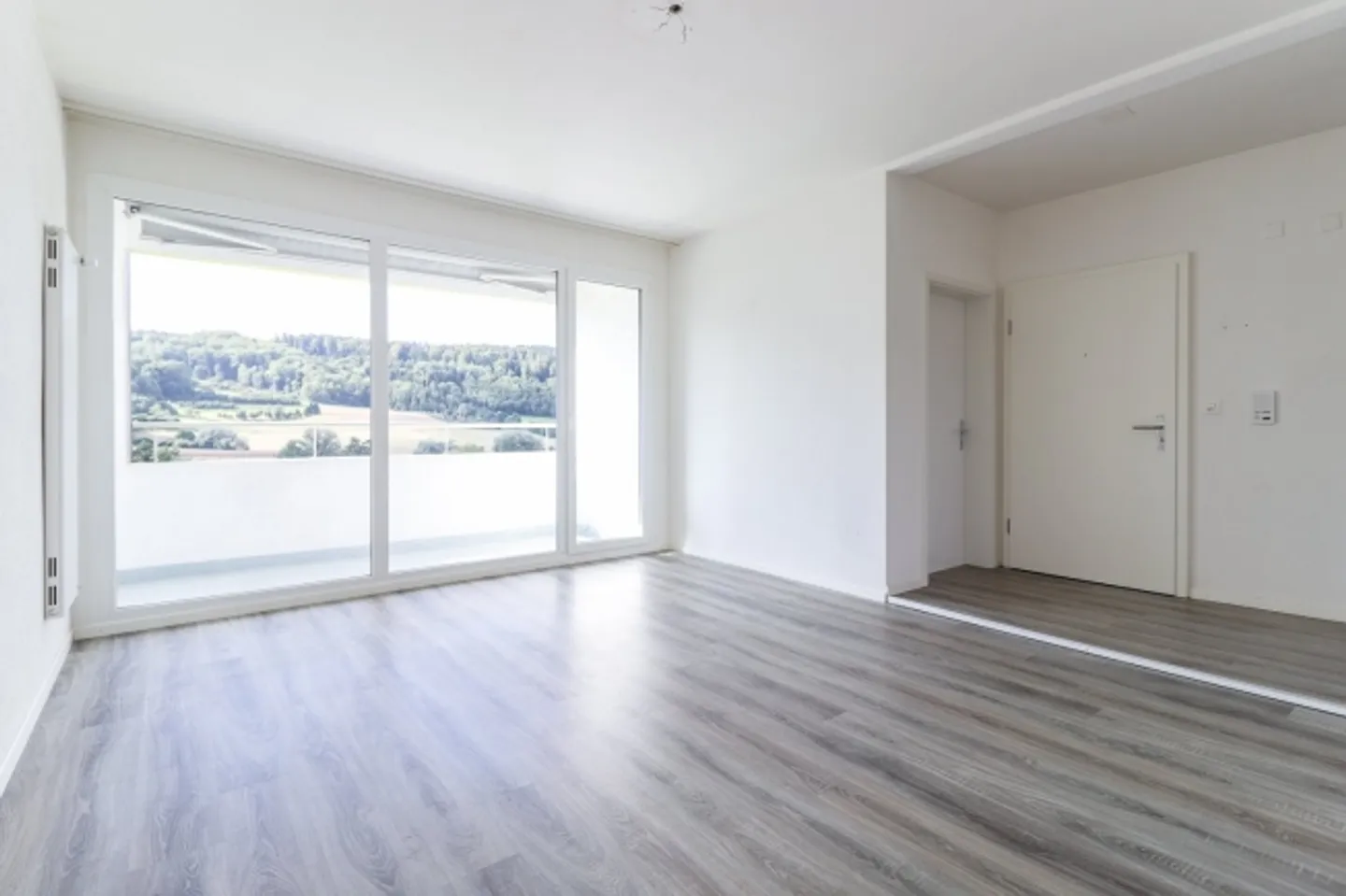 New home? - We have something for you! - Photo 3 of 10