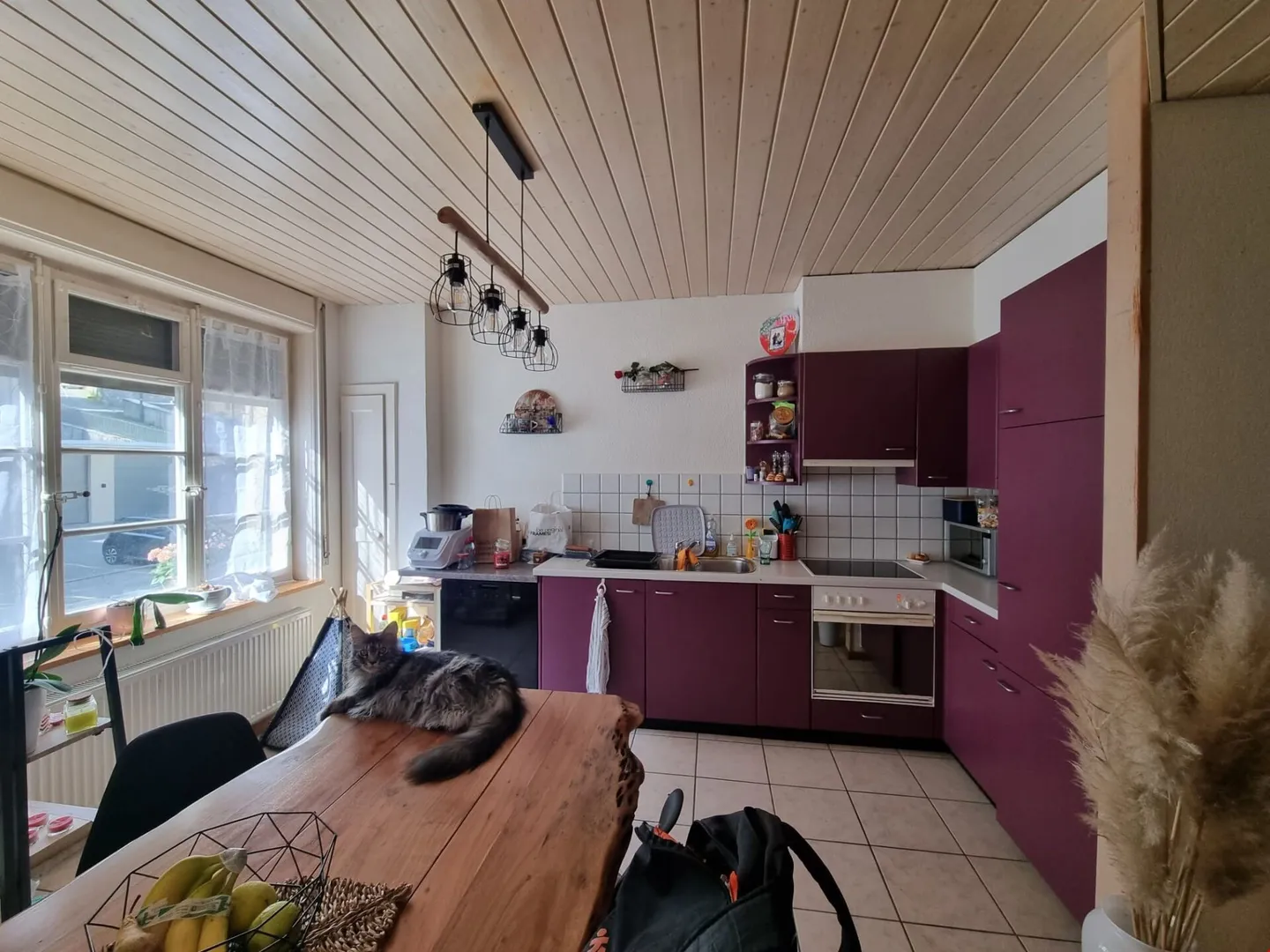 Spacious 2.5 Room with Concierge - Photo 3 of 17