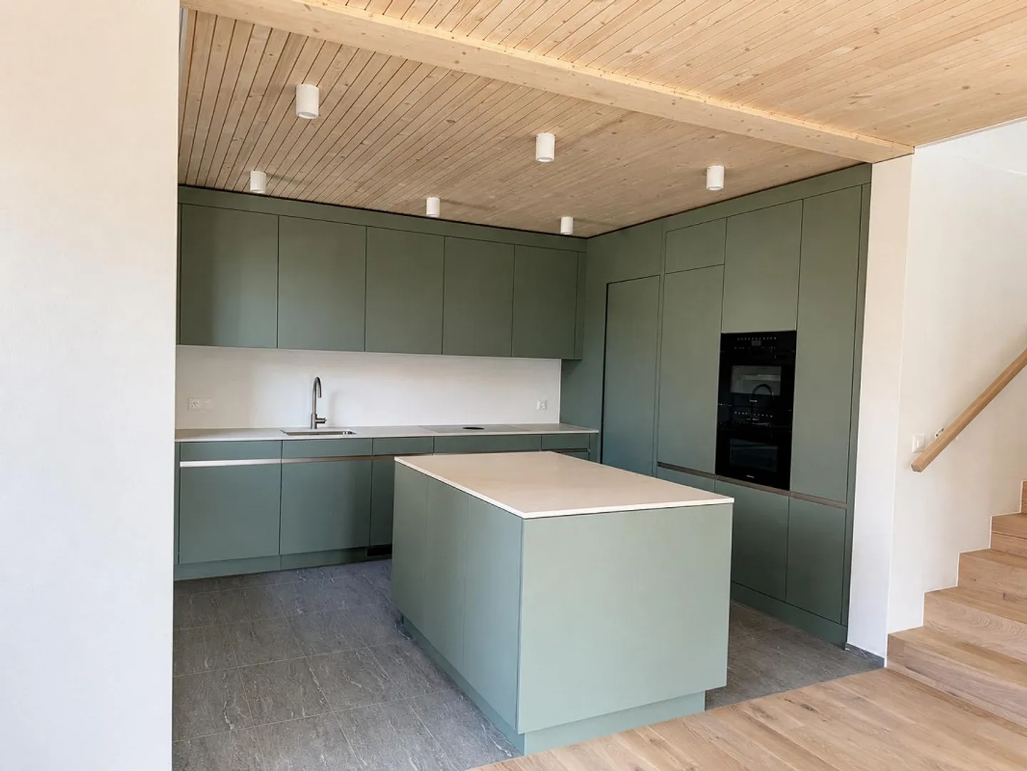 Two exclusive 5.5-room new apartments in Bergli Sarnen - Photo 1 of 19