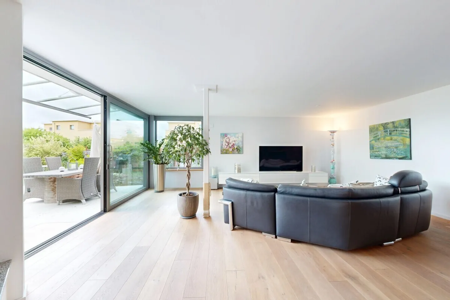 Your new home in a family-friendly residential area - Photo 3 of 12