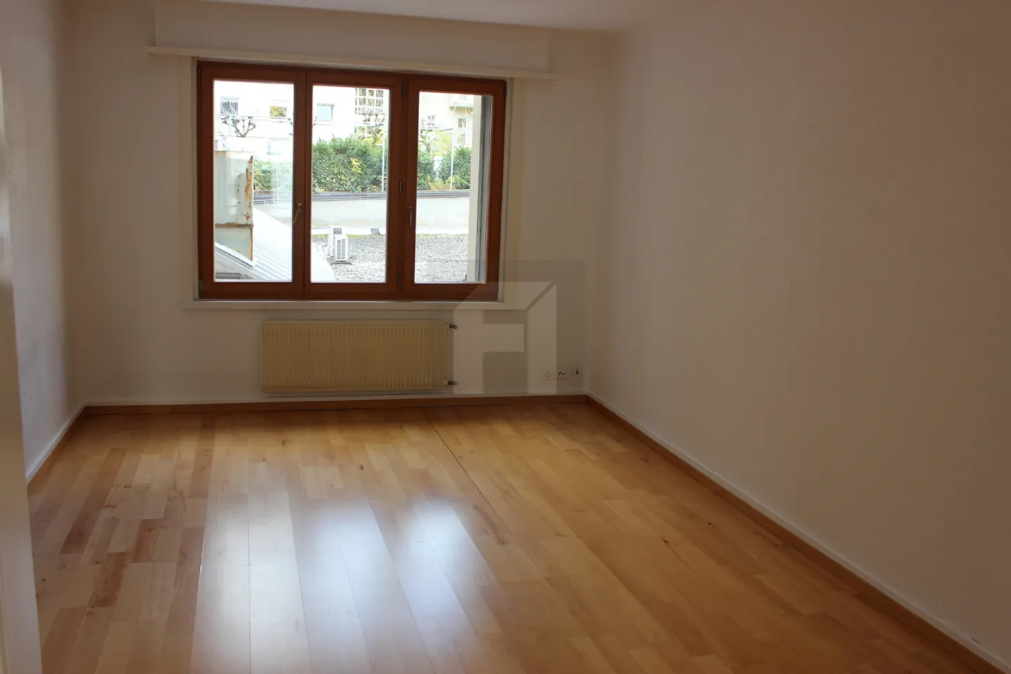 3.5 Room Apartment - Photo 2 of 6