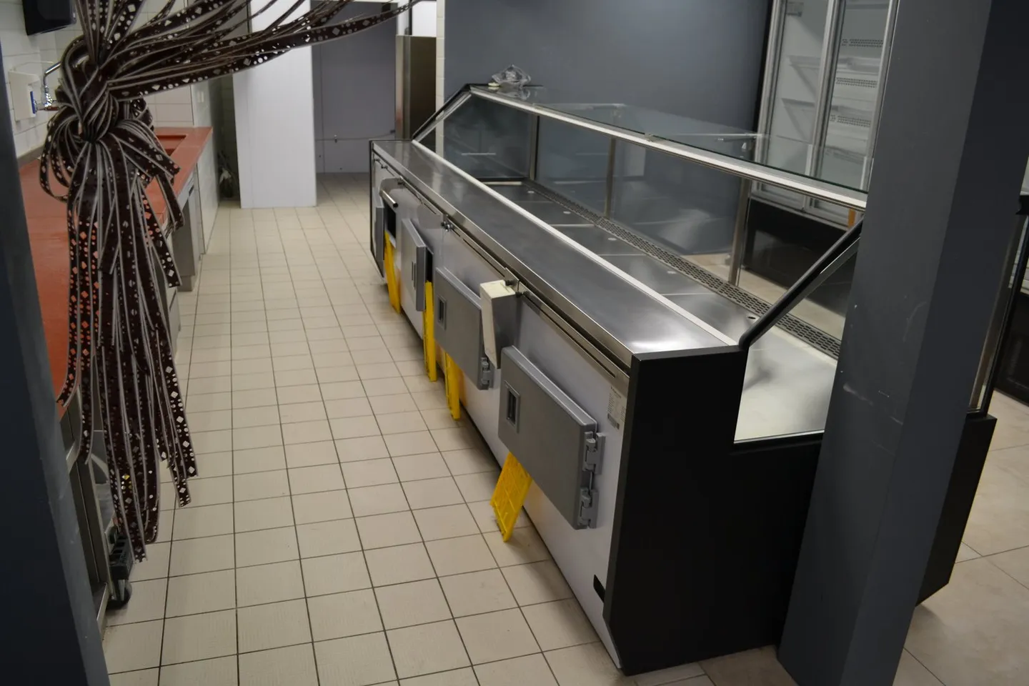 Spazio commerciale moderno in affitto nel centro di Altdorf - Foto 10 di 14