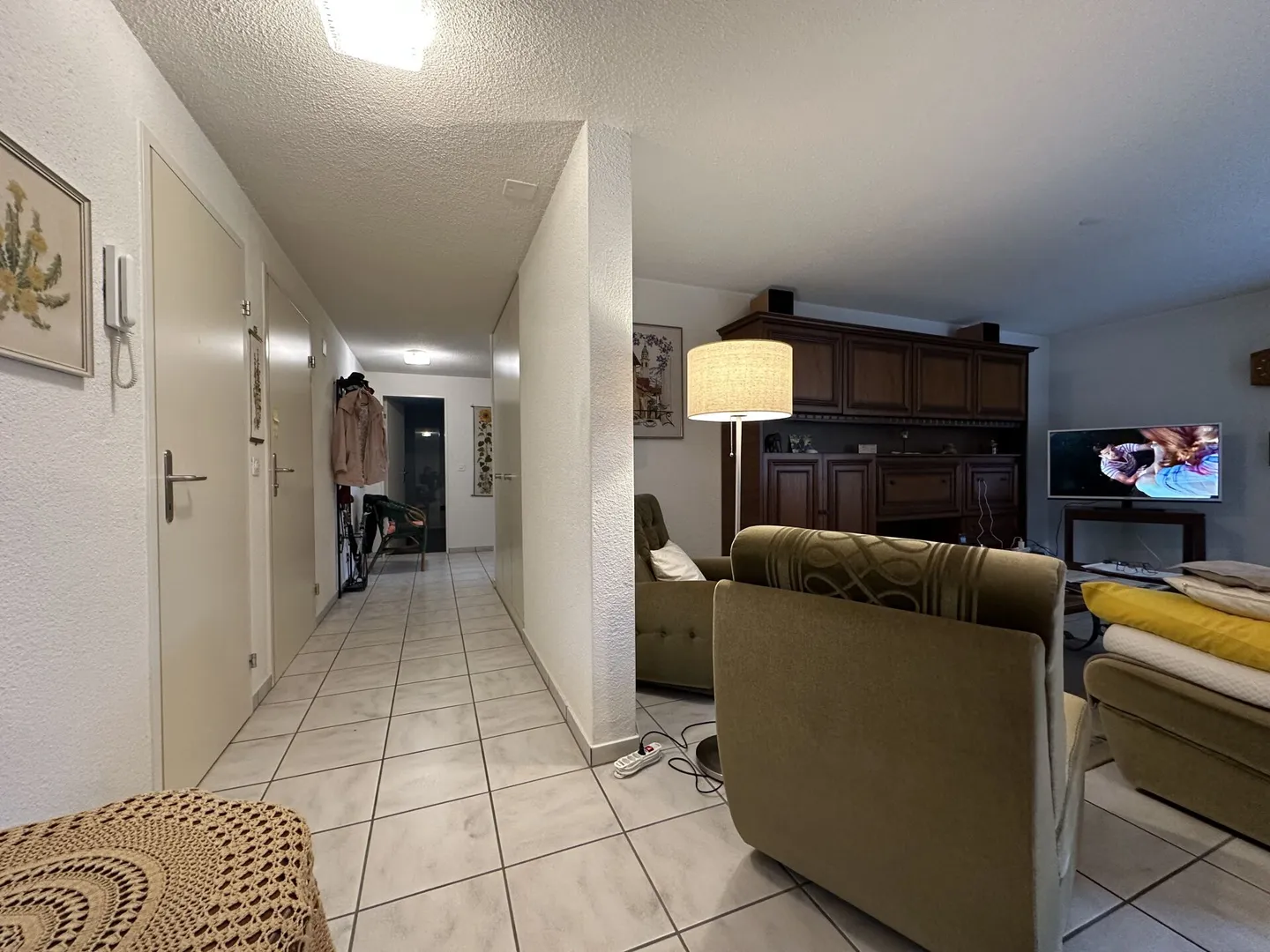 Casa plurifamiliare con 4 appartamenti e complesso di garage con 4 garage - Foto 6 di 16