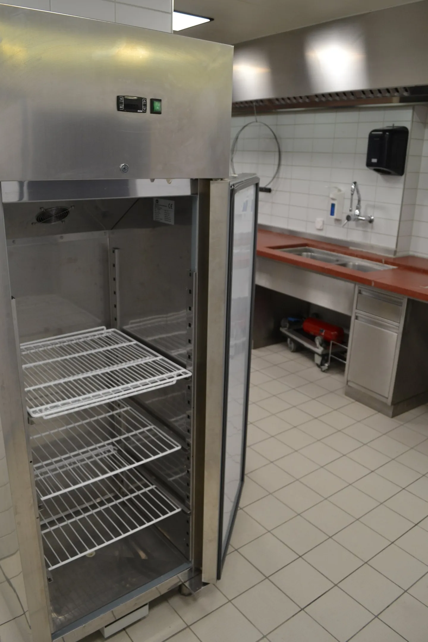 Spazio commerciale moderno in affitto nel centro di Altdorf - Foto 13 di 14