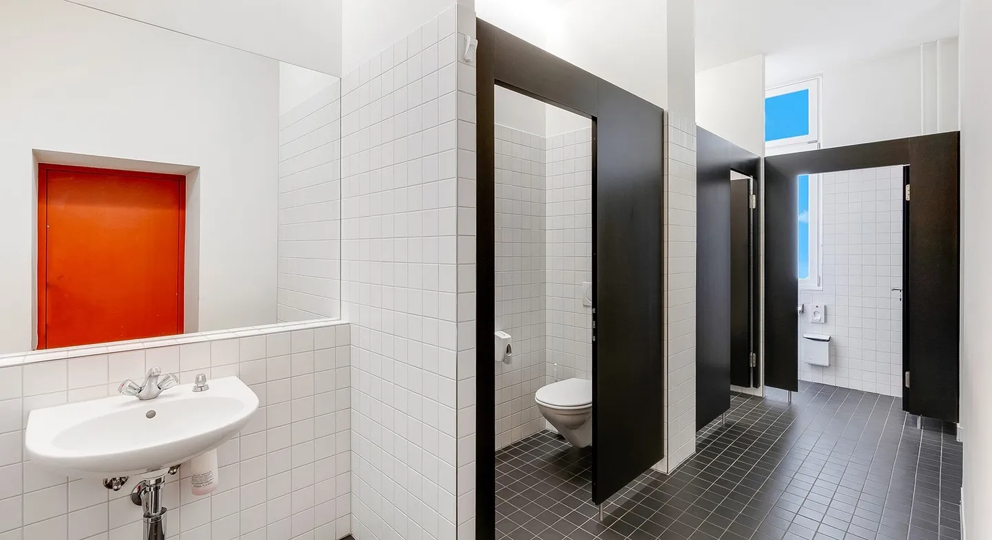 Welcome to Lokstadt: 239 m² Office Space - Photo 8 of 8