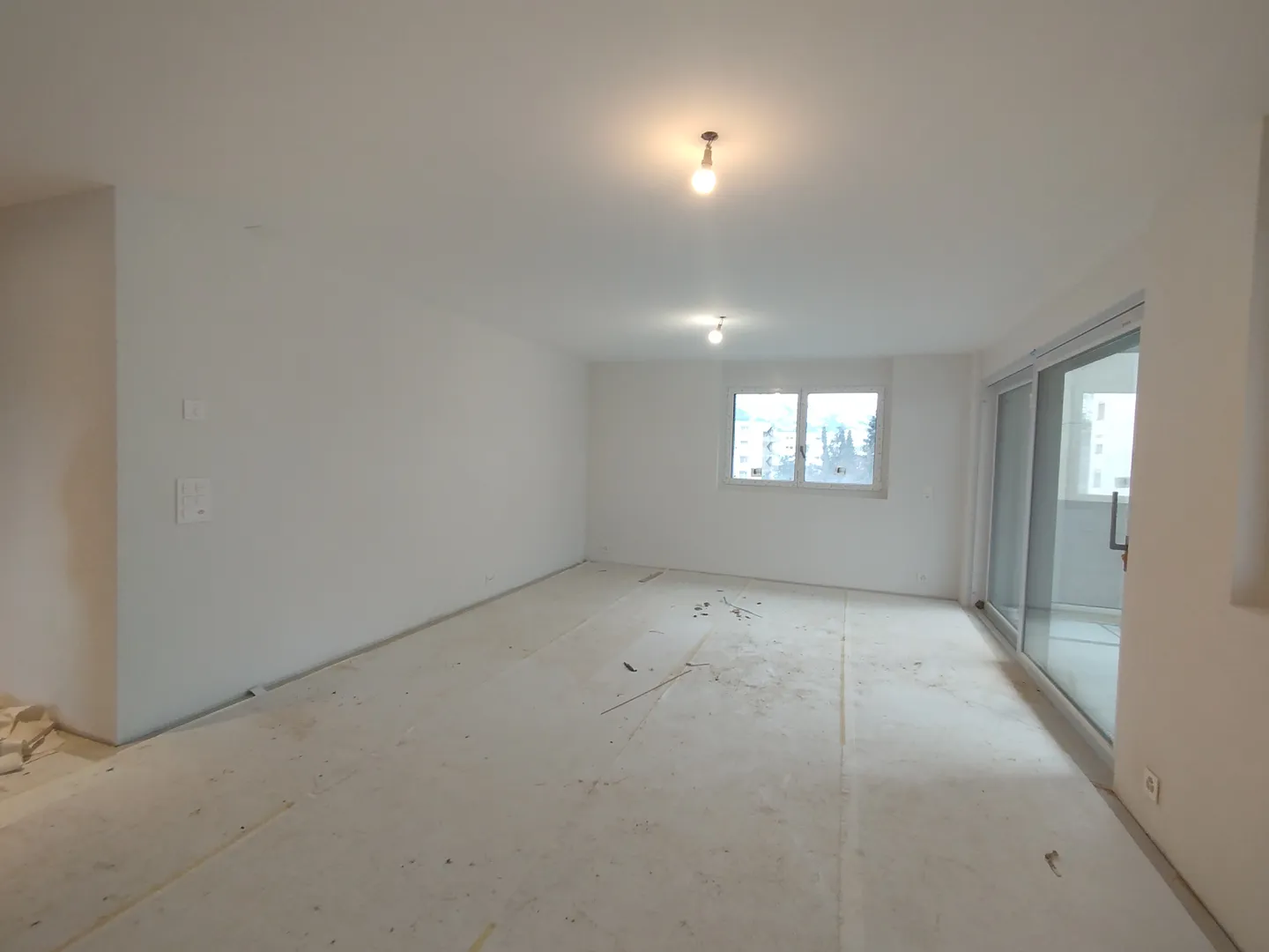 Apartment for rent - Photo 4 of 6