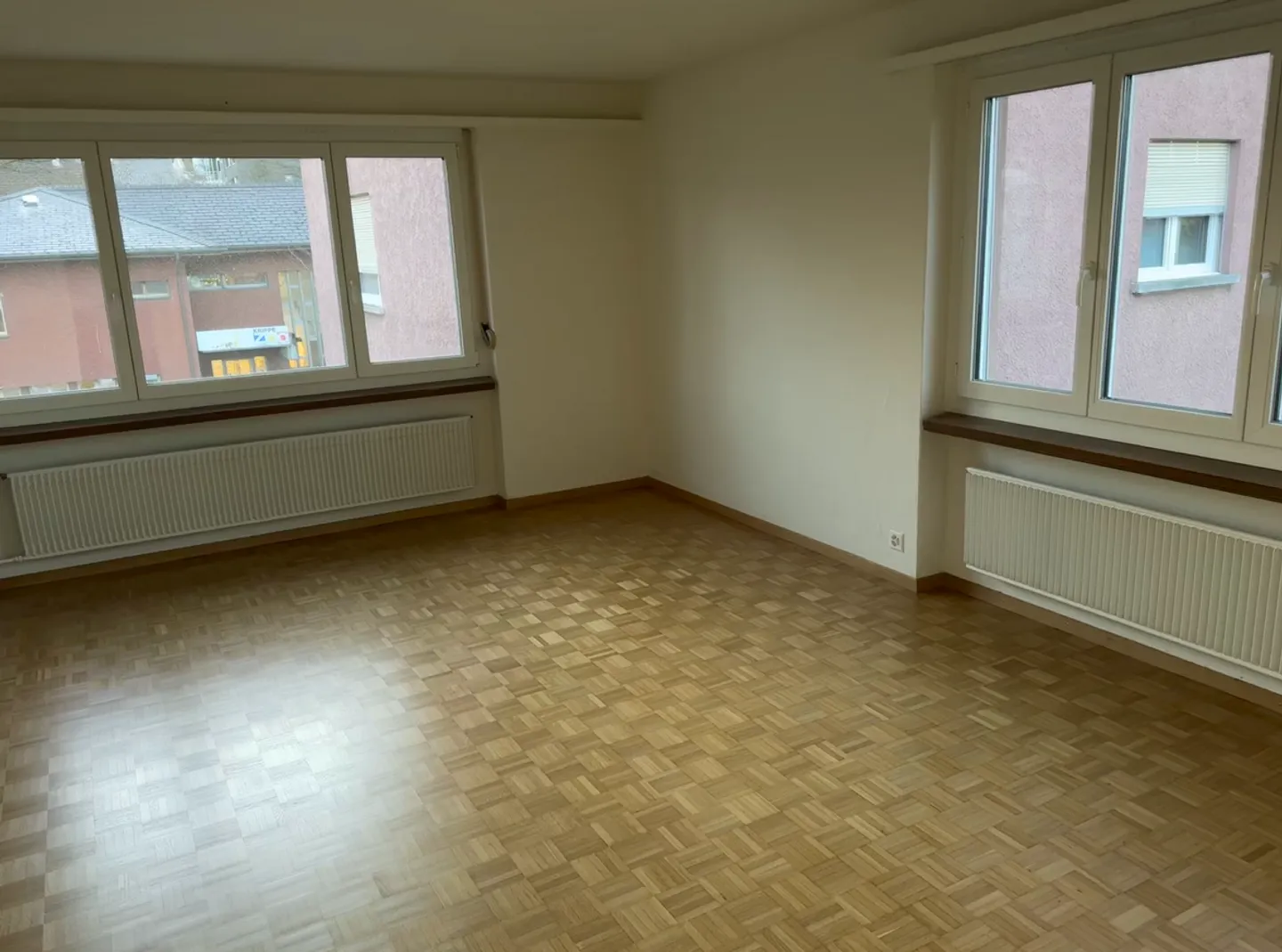 Appartement rénové et spacieux dans un quartier adapté aux enfants avec une nouvelle cuisine ! - Photo 2 sur 12