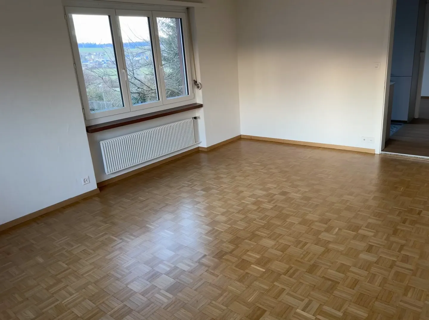 Appartement rénové et spacieux dans un quartier adapté aux enfants avec une nouvelle cuisine ! - Photo 3 sur 12