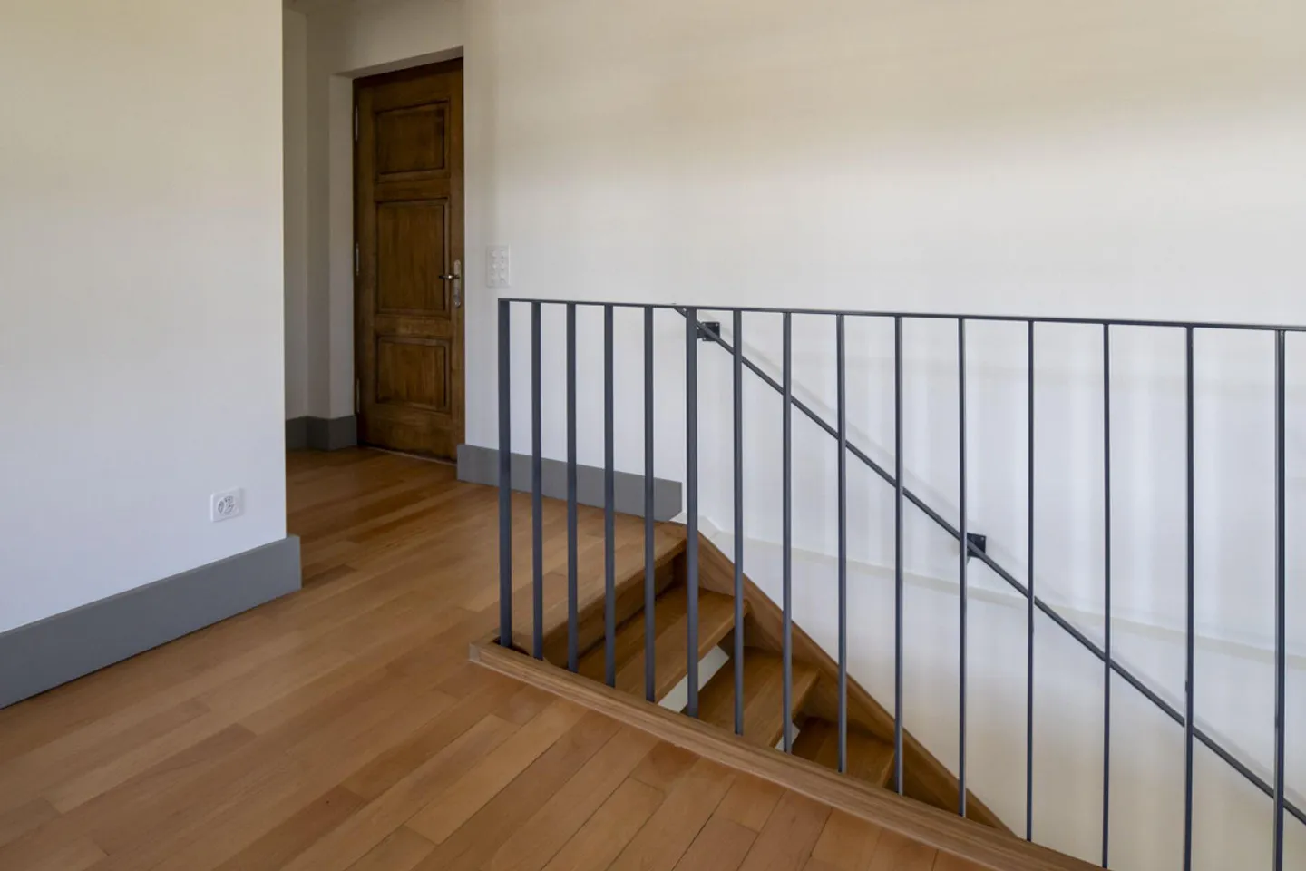 Incantevole appartamento con 3 camere in posizione centrale a Laufen - Foto 6 di 8