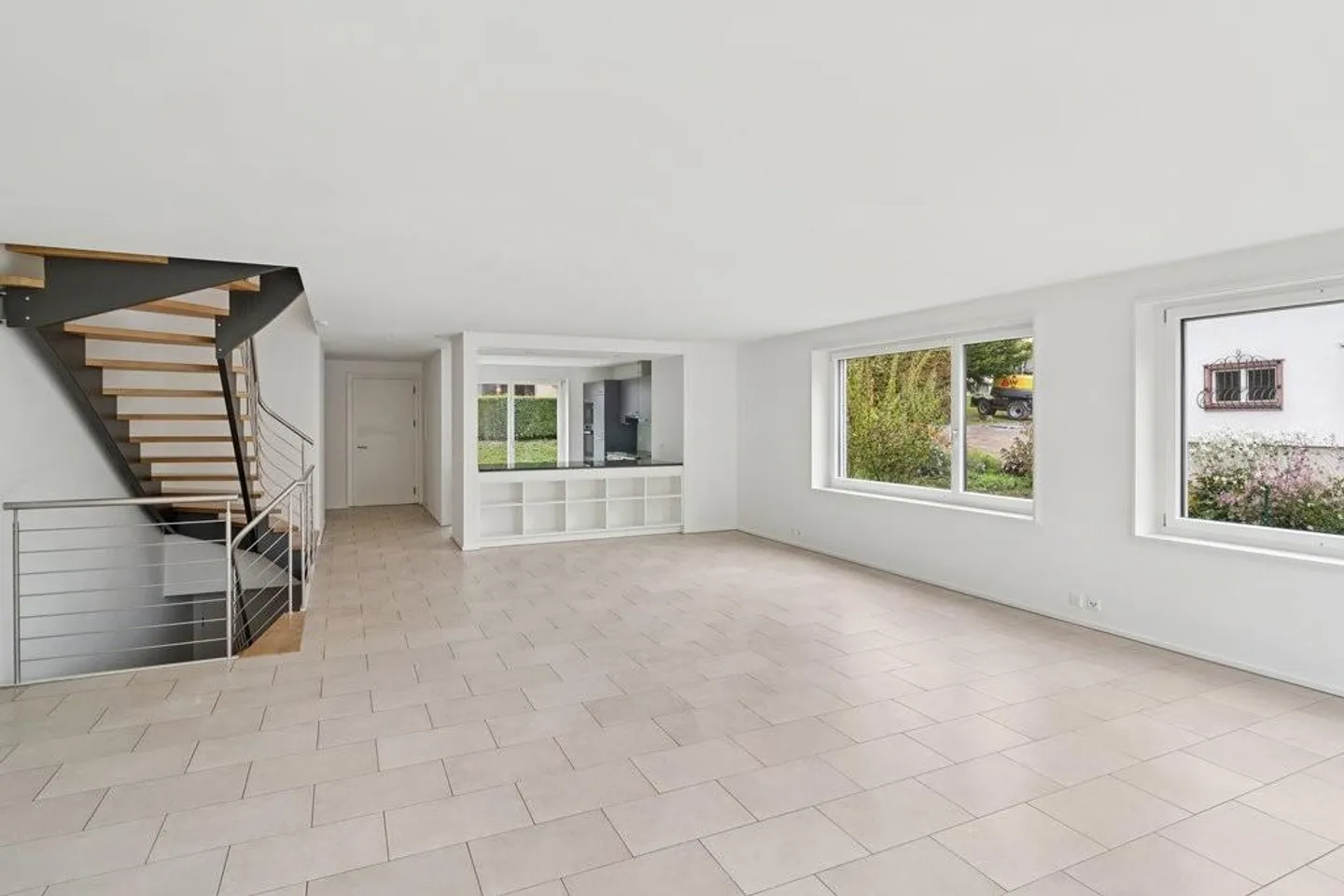 Magnifique appartement en duplex de 4,5 pièces avec jardin privé - Photo 3 sur 12