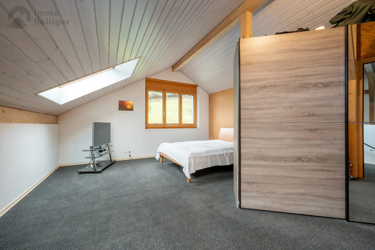 Two-family house with a certain something! - Photo 9 of 16