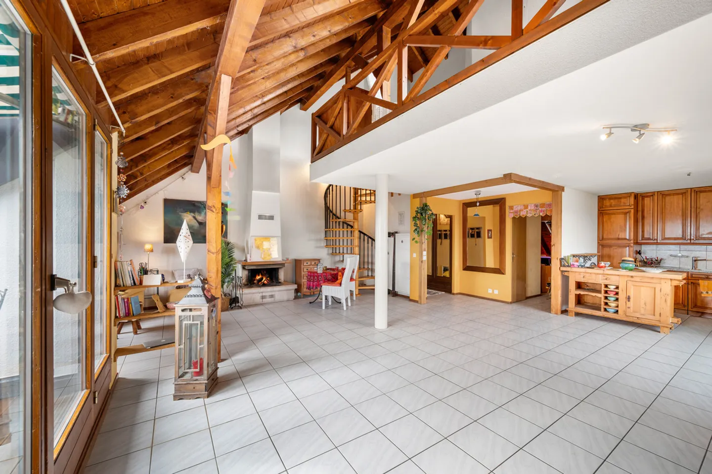 Superbo duplex di 4,5 stanze di 145 m² con carattere e vista libera - Dizy - Foto 6 di 11