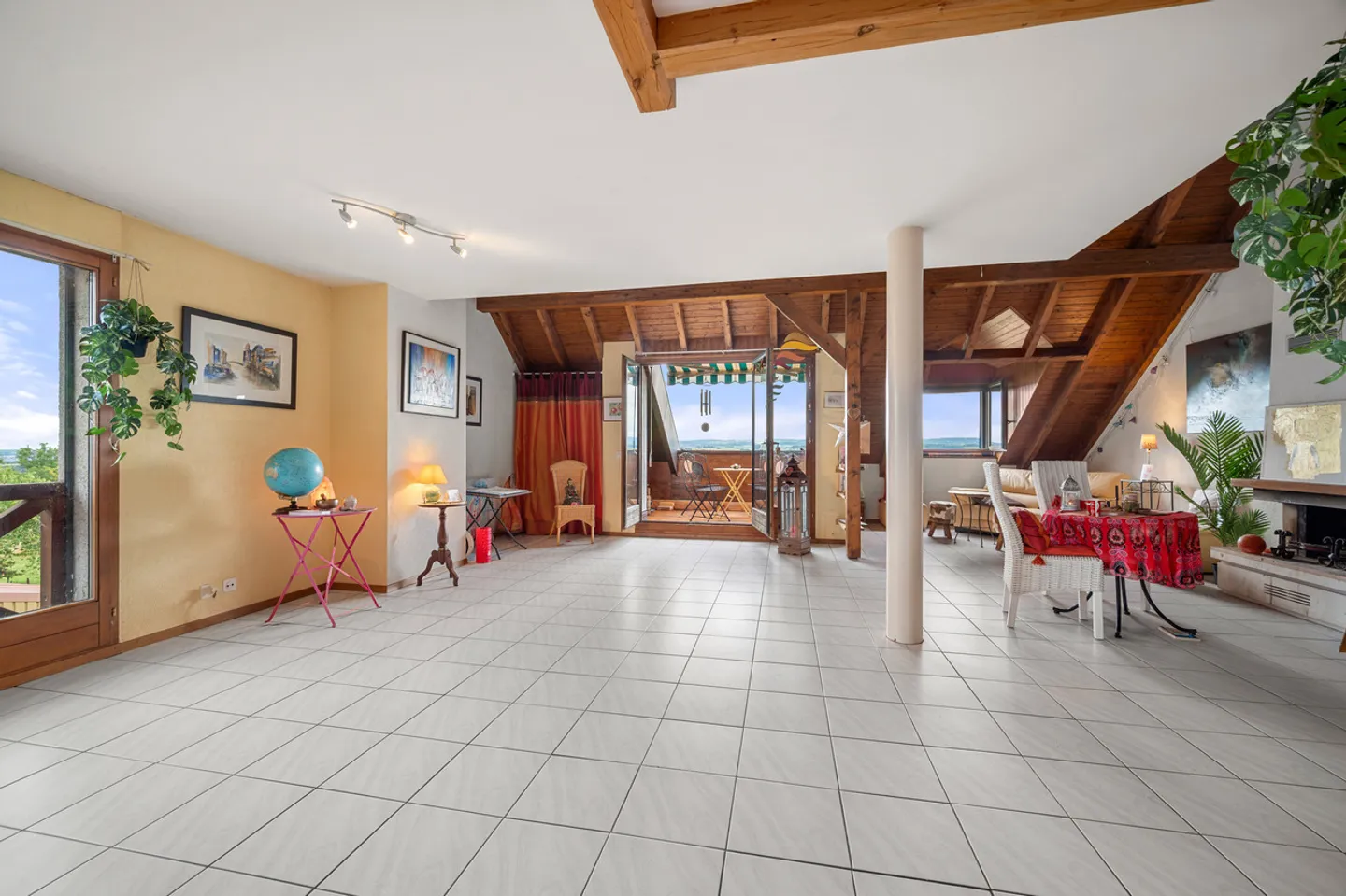 Superbo duplex di 4,5 stanze di 145 m² con carattere e vista libera - Dizy - Foto 3 di 11