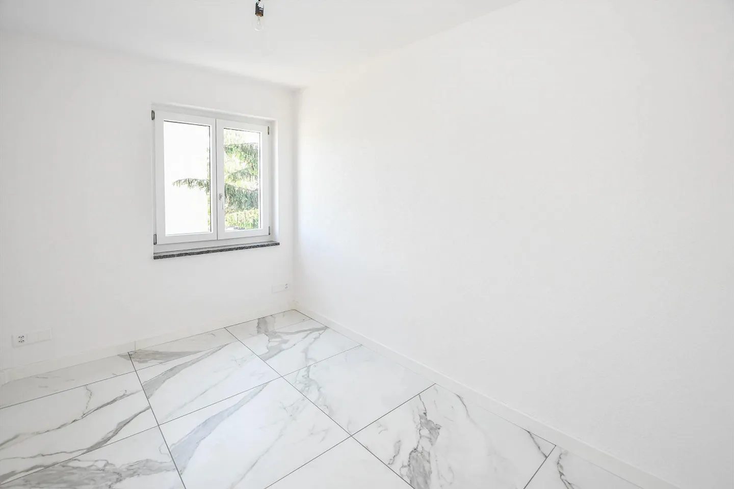 Living at the Pulse of the City - Photo 5 of 8