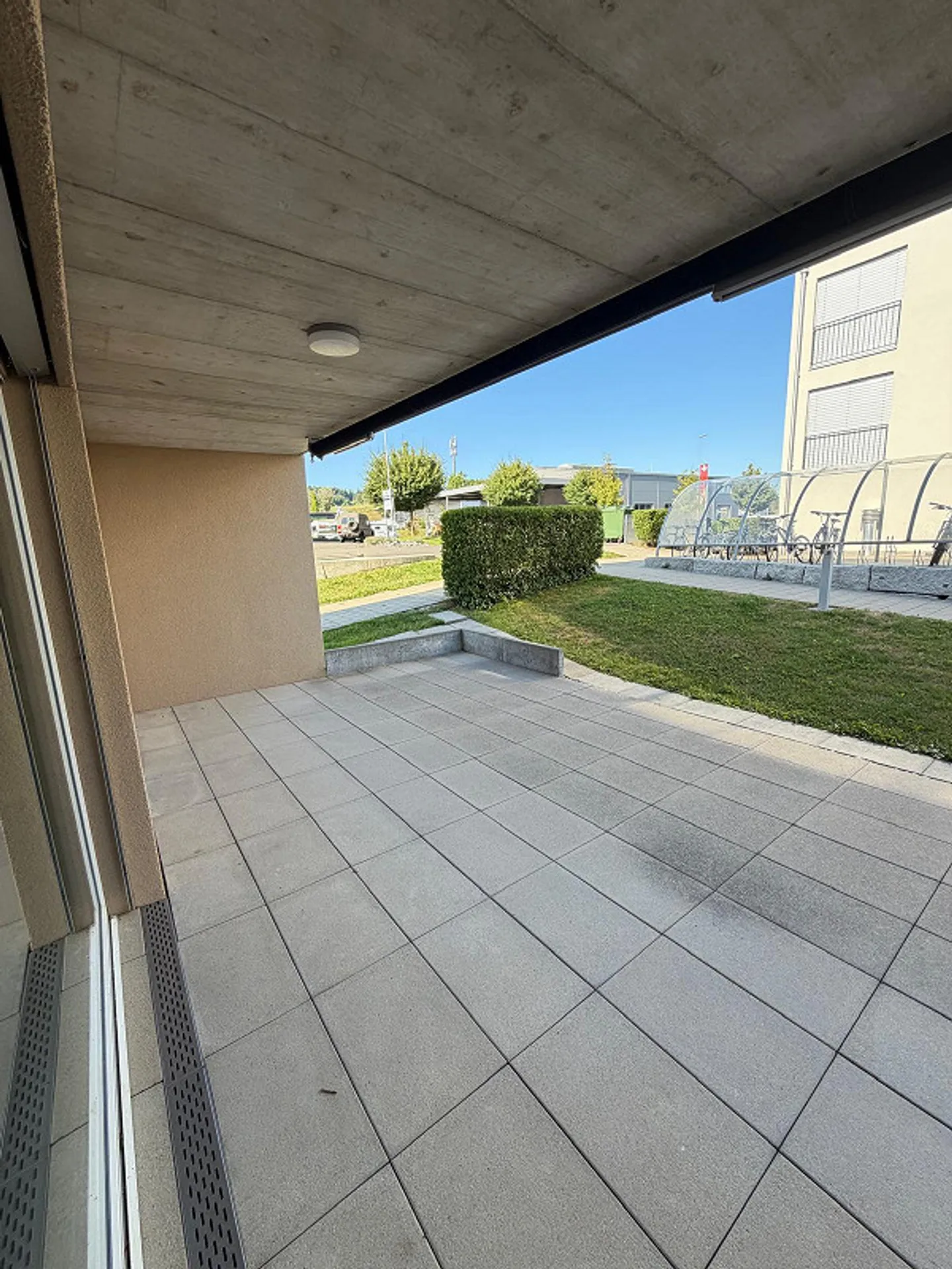 Modernes Appartement mit Terrasse - Foto 10 von 11