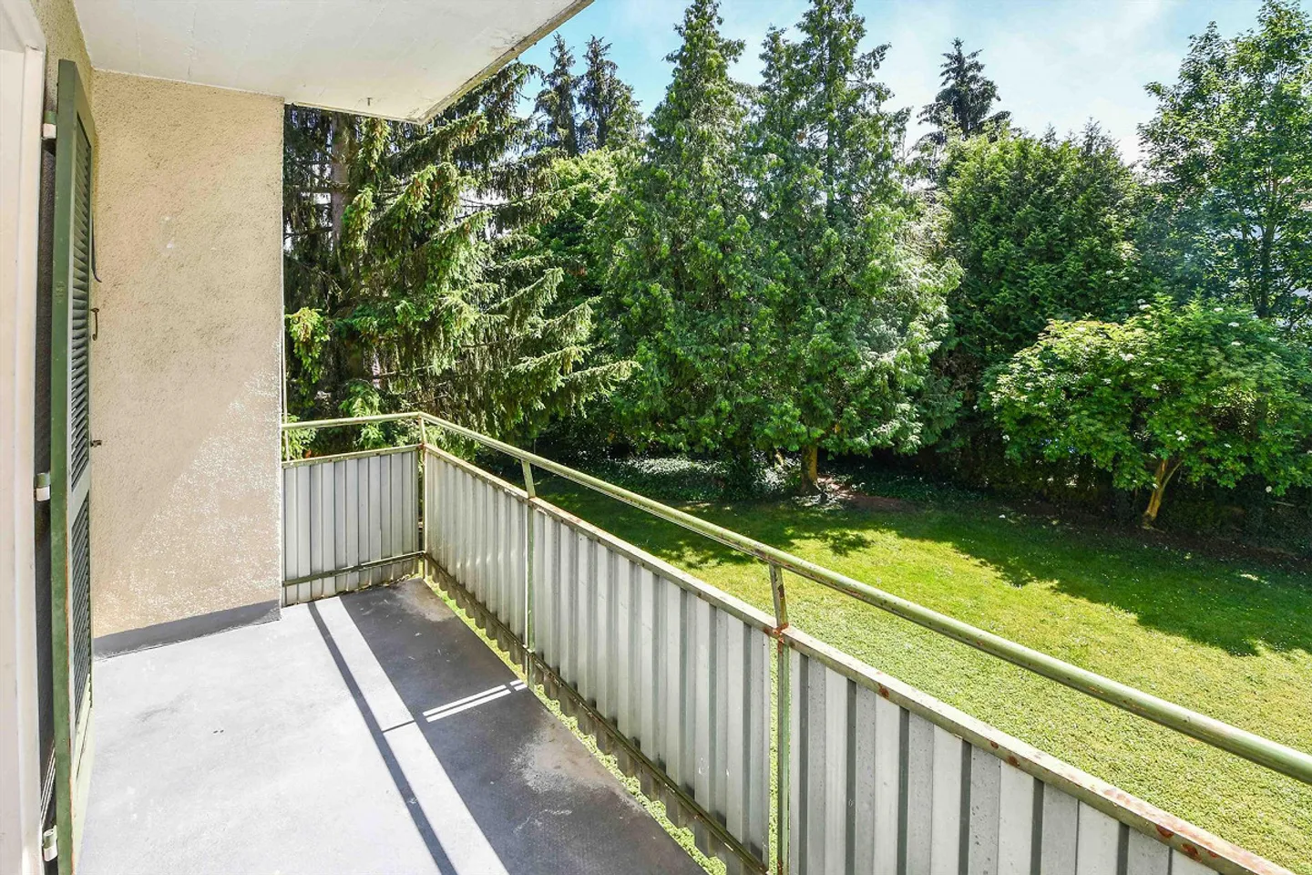 Living at the Pulse of the City - Photo 7 of 8