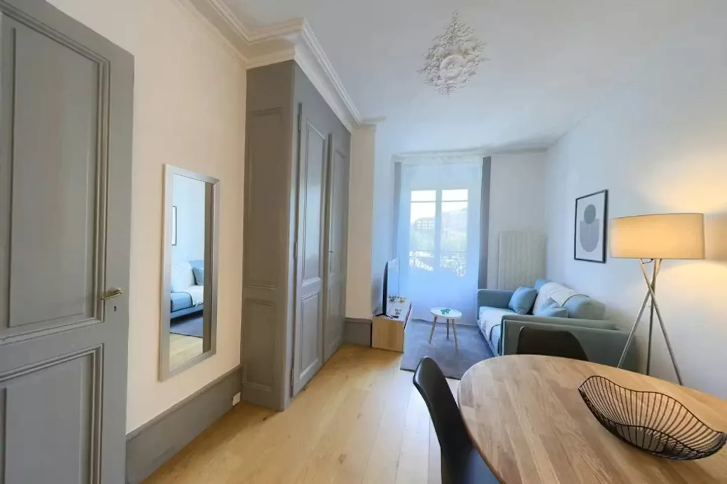 Apartment for rent - Photo 1 of 5