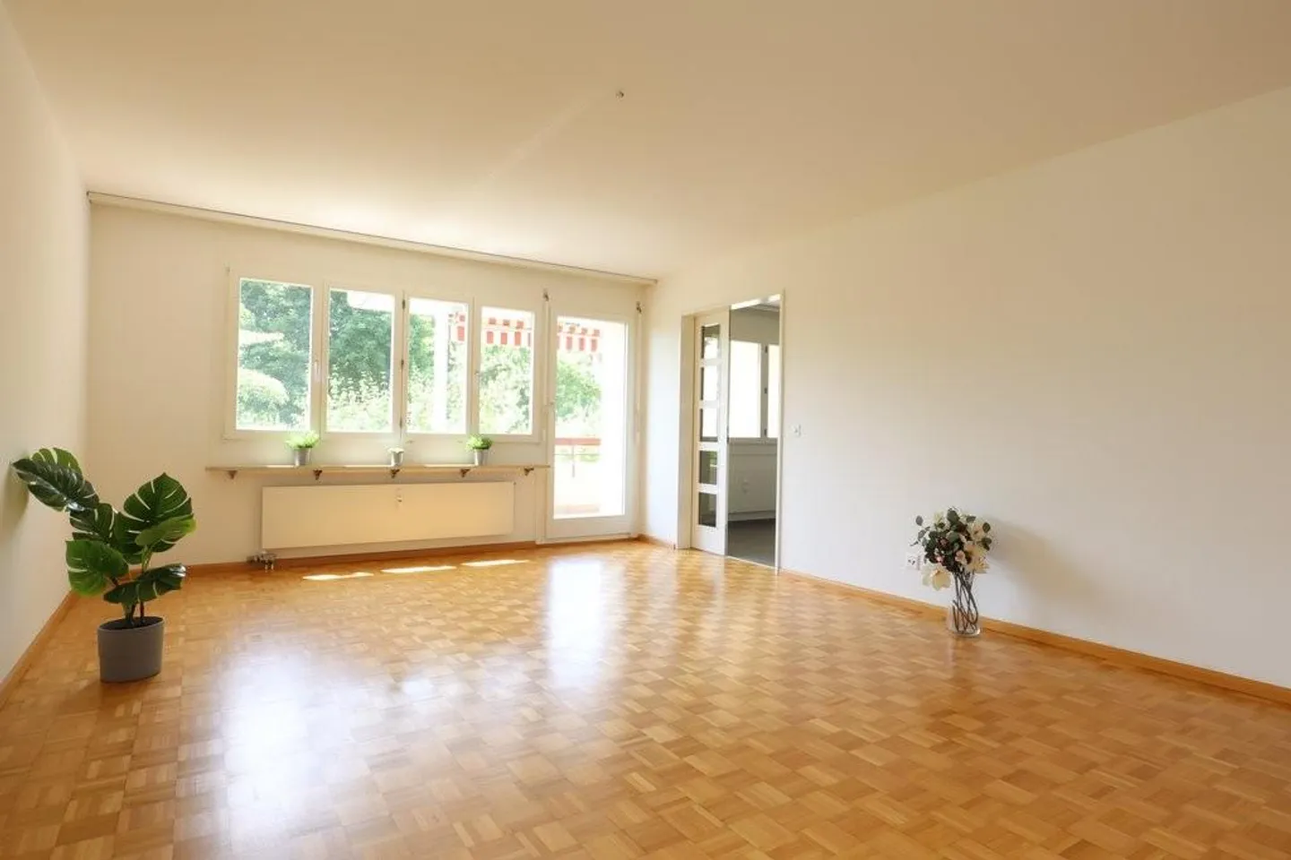 Charming 3.5-room apartment in Oberwil - Photo 5 of 9