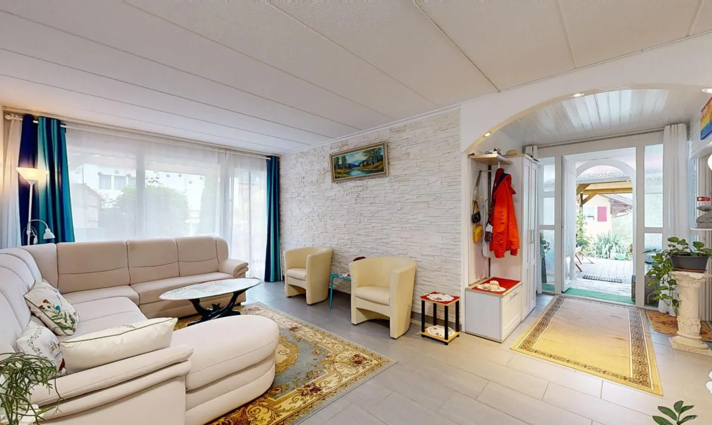 Casa unifamiliare idilliaca con giardino d'inverno e vista panoramica - Foto 4 di 13