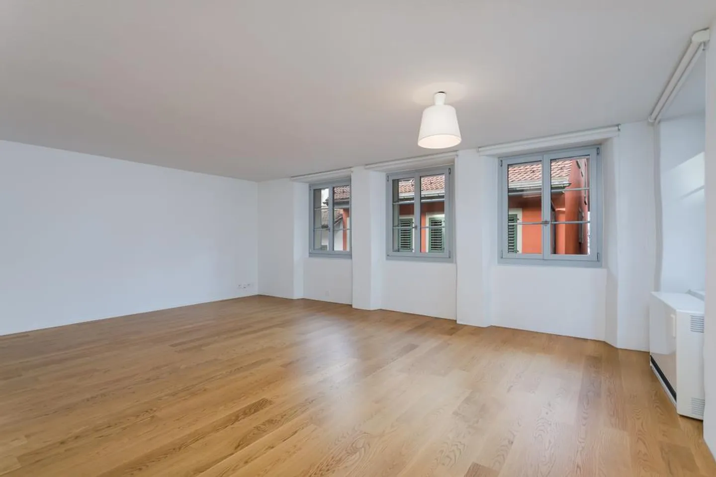 Live and enjoy life in the picturesque old town of Zug - Photo 6 of 11