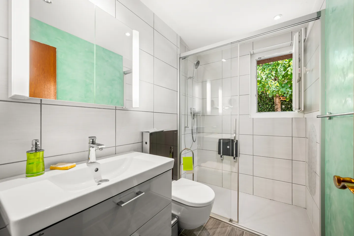 Family home with garden in a peaceful and green setting - Photo 7 of 13