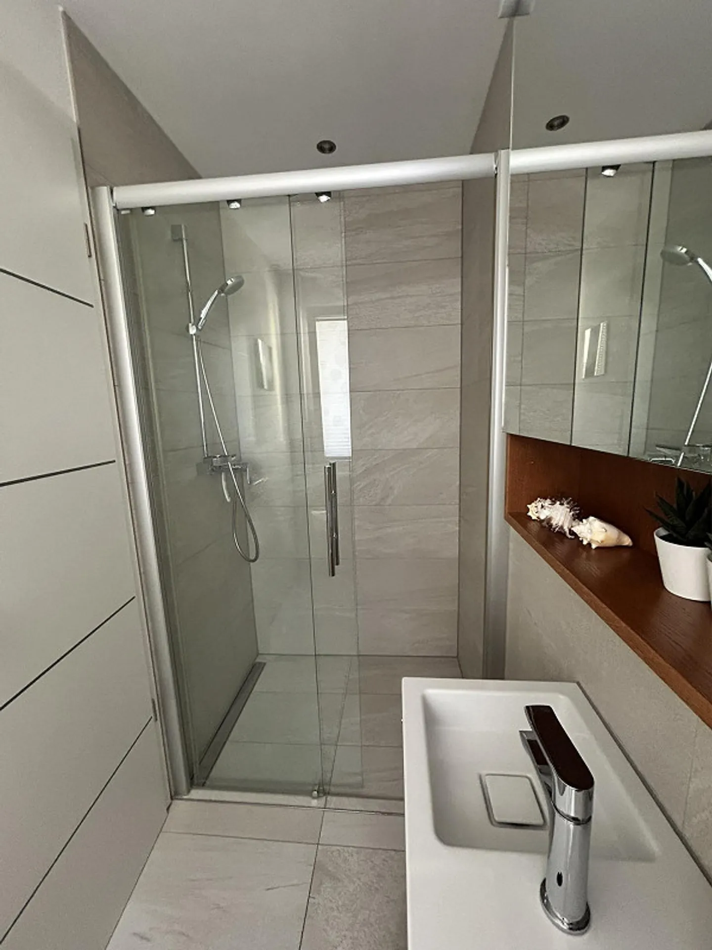 Exclusive 4.5 Room Apartment on the Ground Floor - Photo 12 of 22