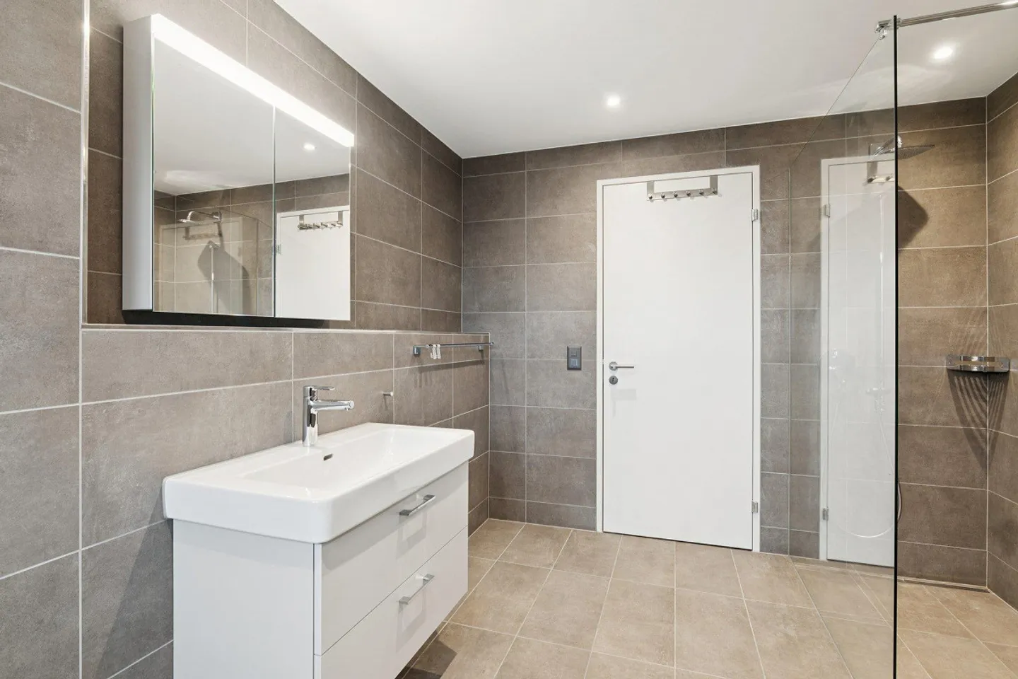 Welcome to your new home! - Winter promotion* - Photo 7 of 12