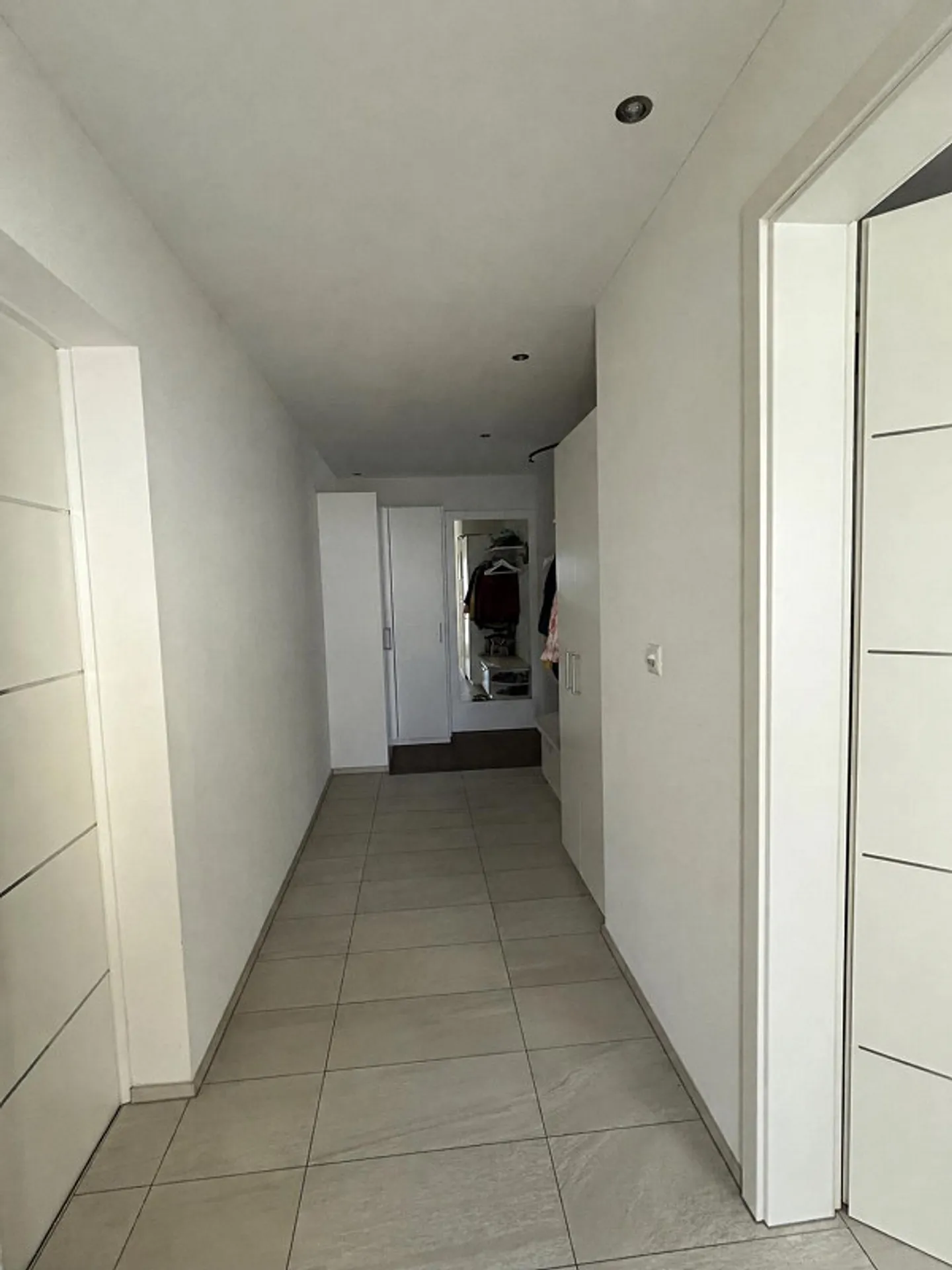 Exclusive 4.5 Room Apartment on the Ground Floor - Photo 2 of 22