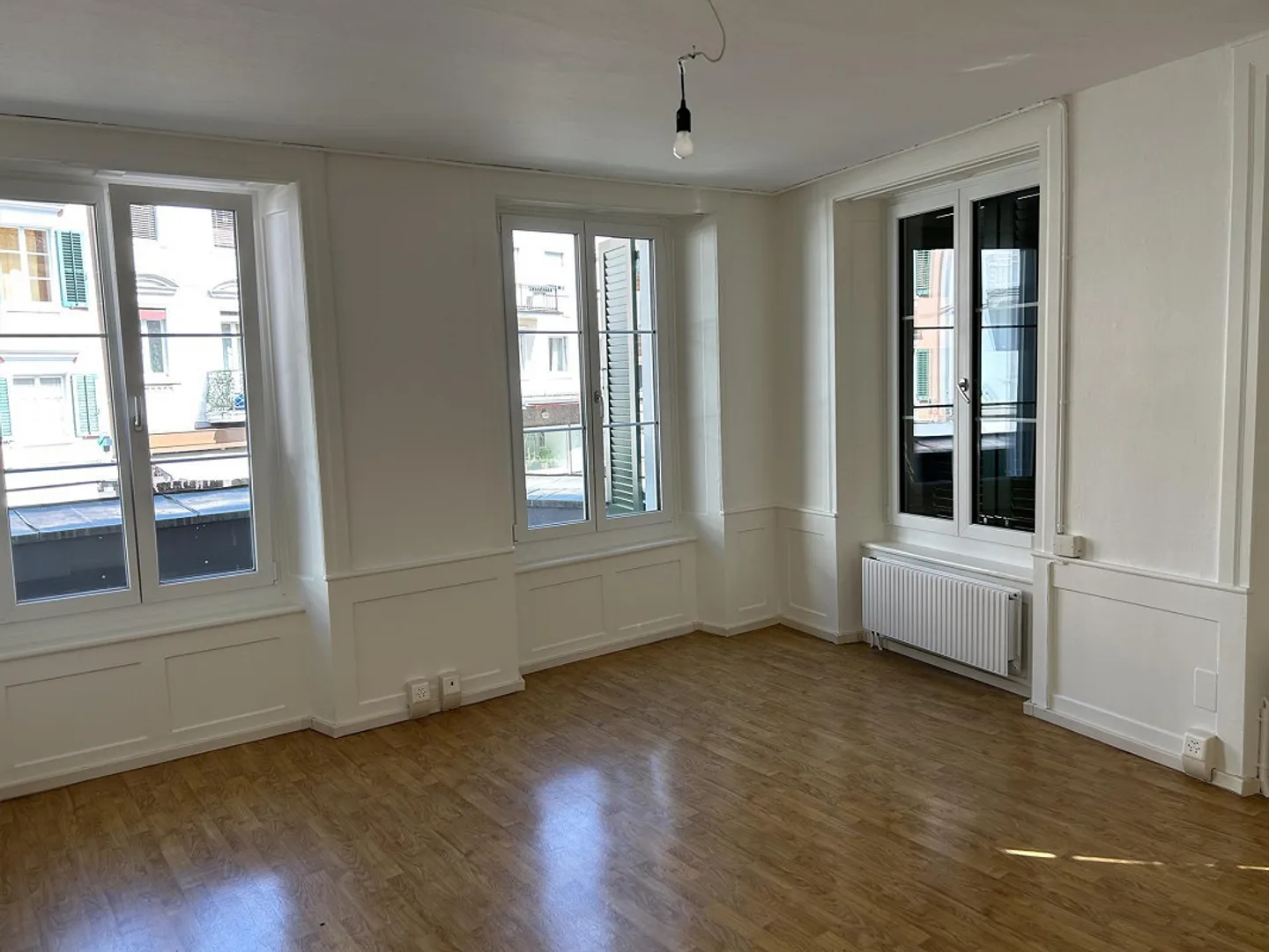 2-room apartment in the center with large balcony - Photo 4 of 5