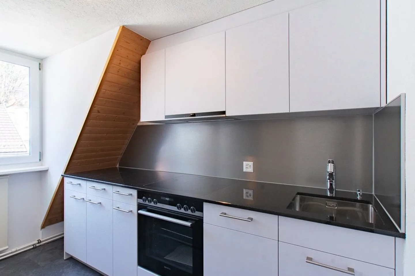 Beautiful 3.5-room attic apartment - Photo 2 of 5