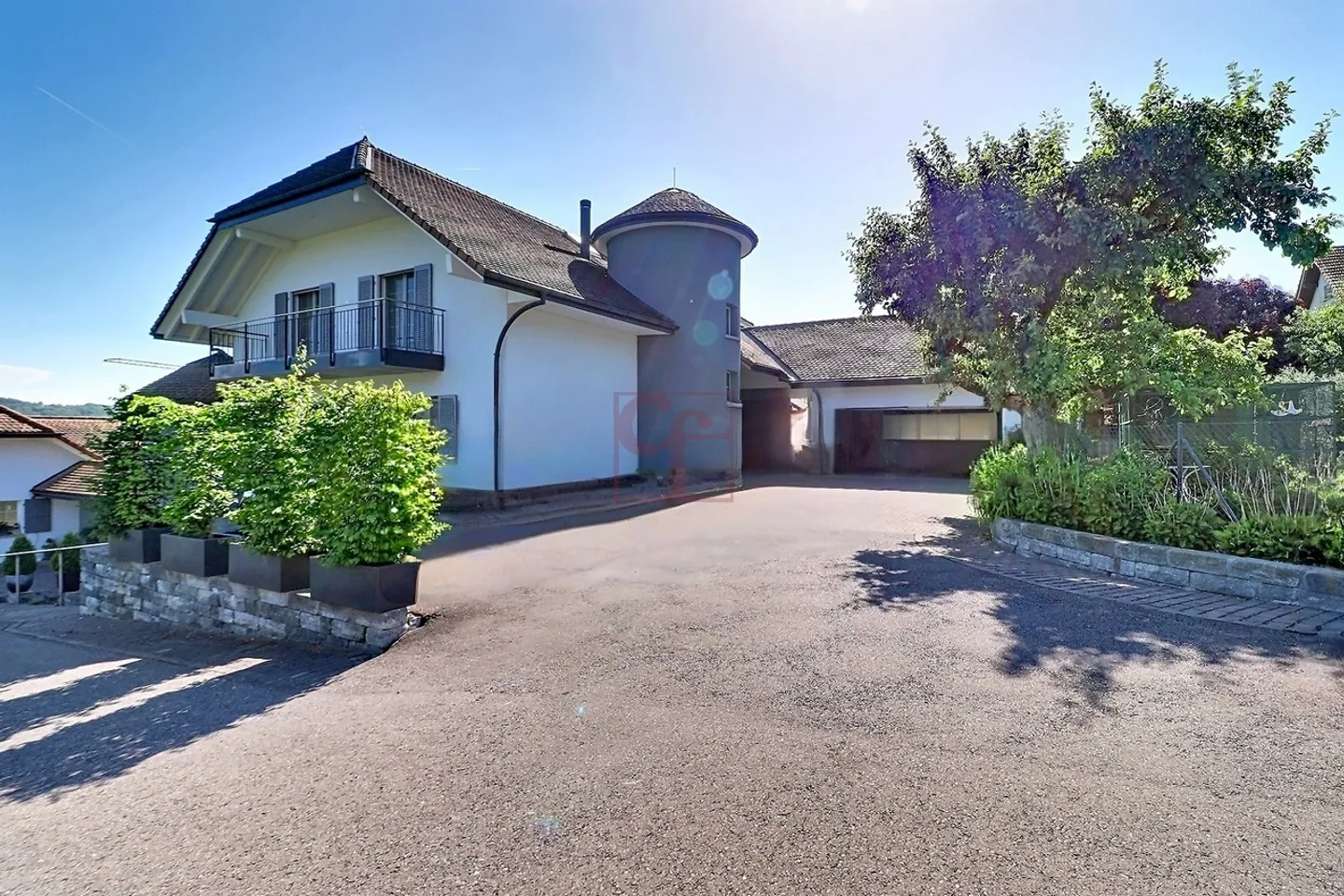 Magnificent Master House in Noreaz (340 m2) - Photo 17 of 21