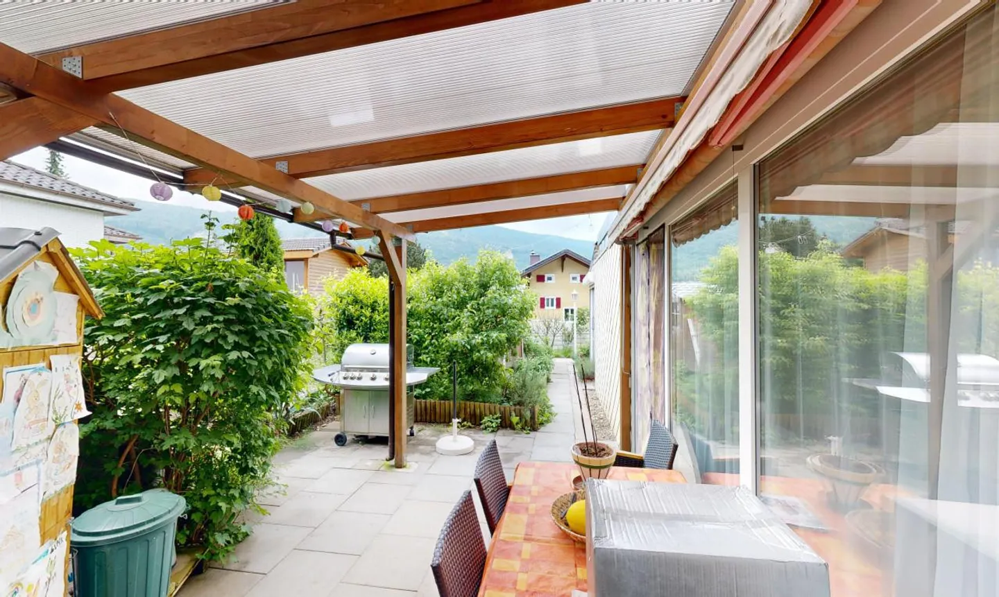 Casa unifamiliare idilliaca con giardino d'inverno e vista panoramica - Foto 10 di 13