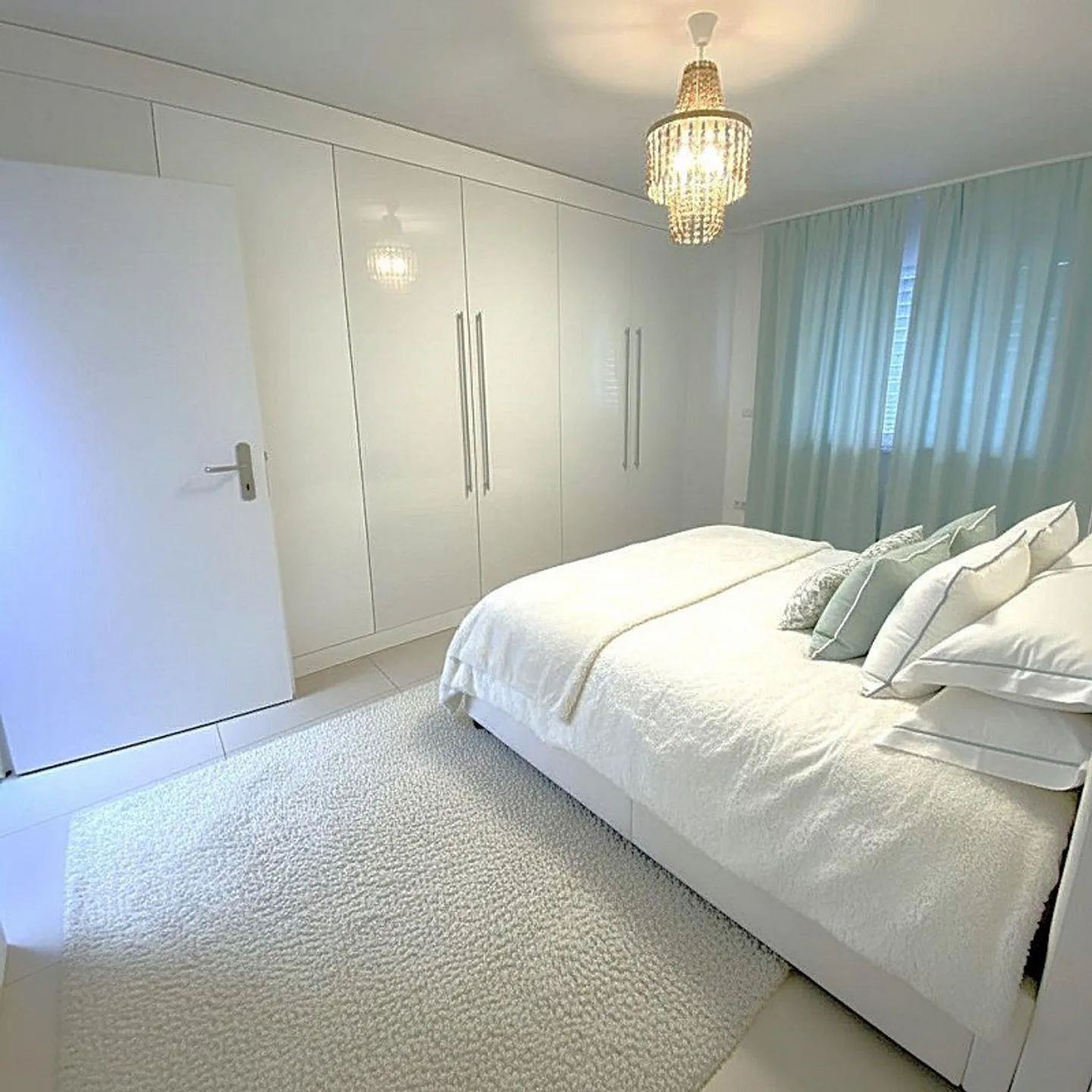 Like-new high-end penthouse apartment – 5.5 rooms on 194 m2 - Photo 9 of 18