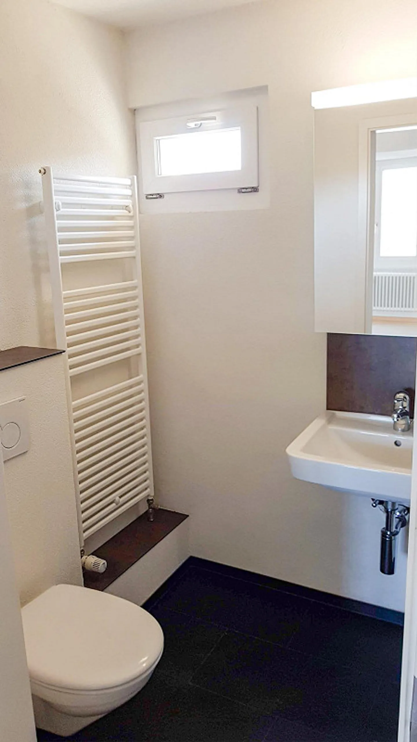 Charmante appartement sous les toits de 3 pièces au cœur de la vieille ville - Photo 10 sur 15