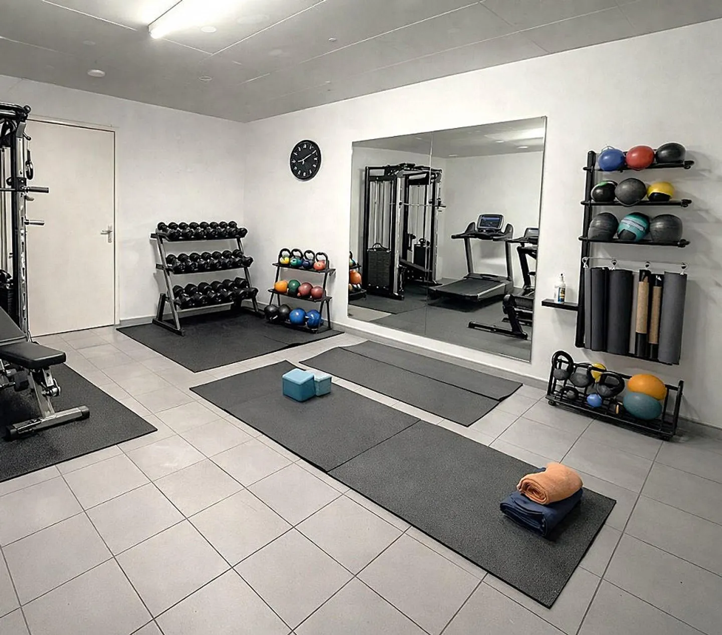 Like-new high-end penthouse apartment – 5.5 rooms on 194 m2 - Photo 13 of 18