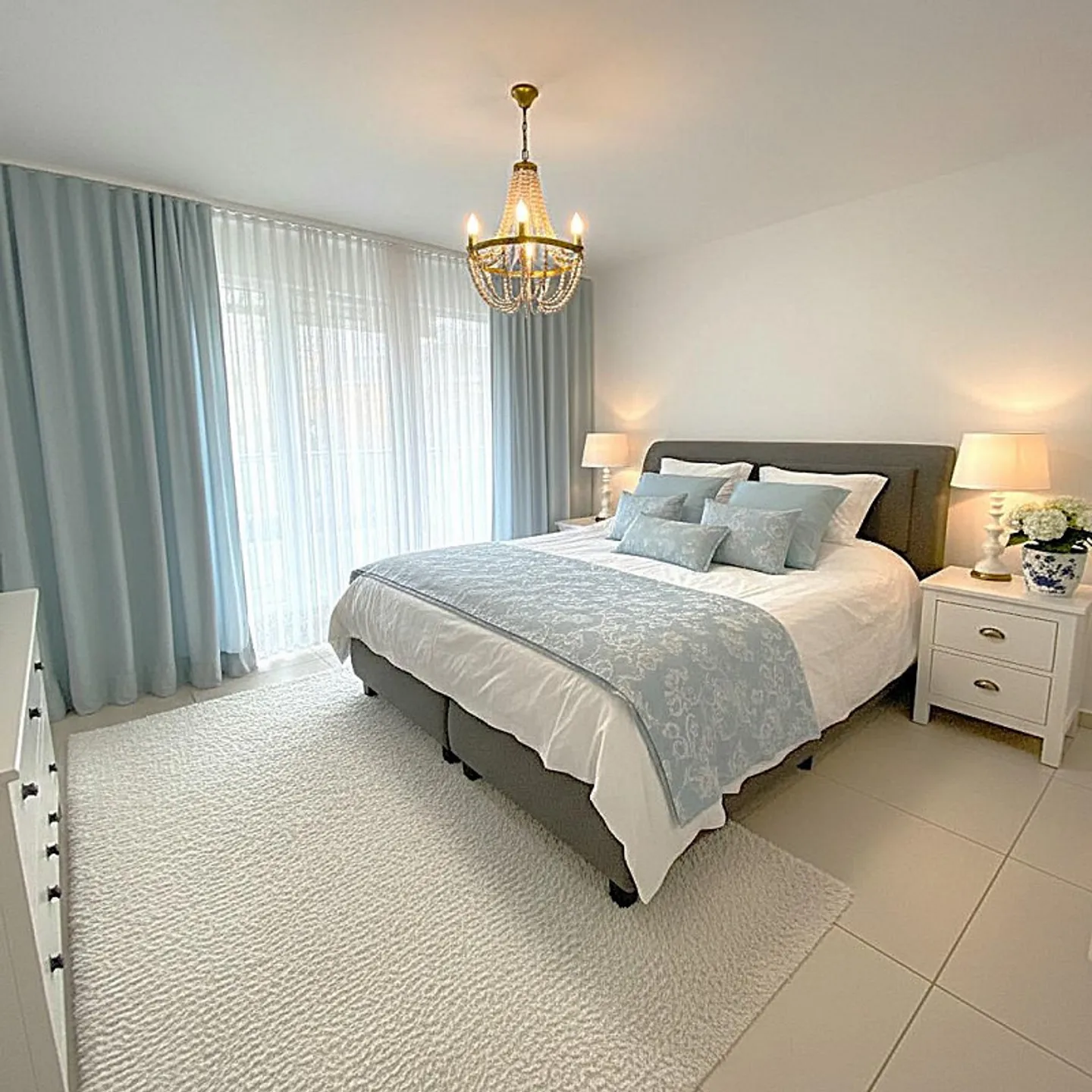 Like-new high-end penthouse apartment – 5.5 rooms on 194 m2 - Photo 5 of 18