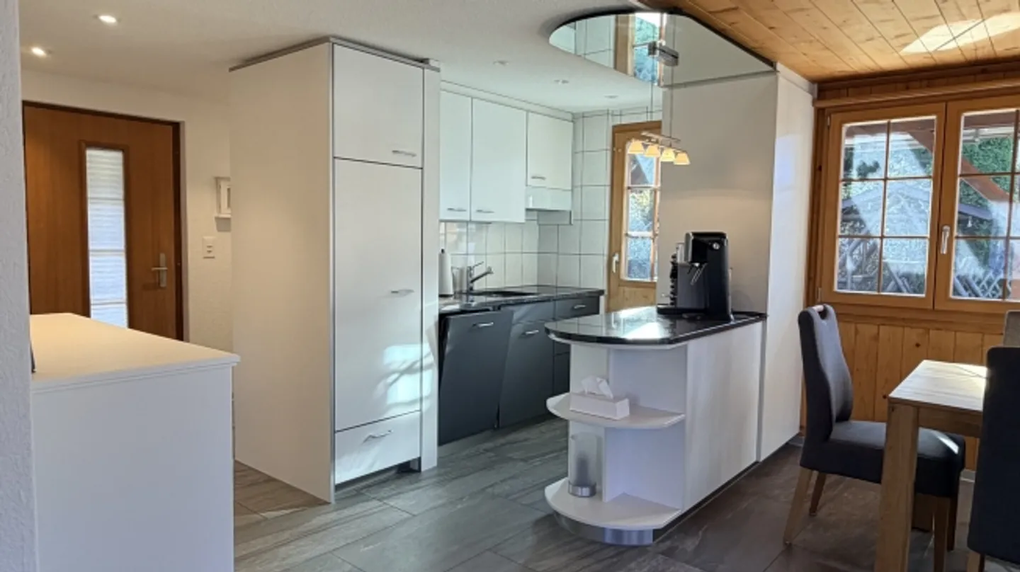 «Chalethaus mit Einliegerwohnung und Wellnessoase» - Foto 7 von 16