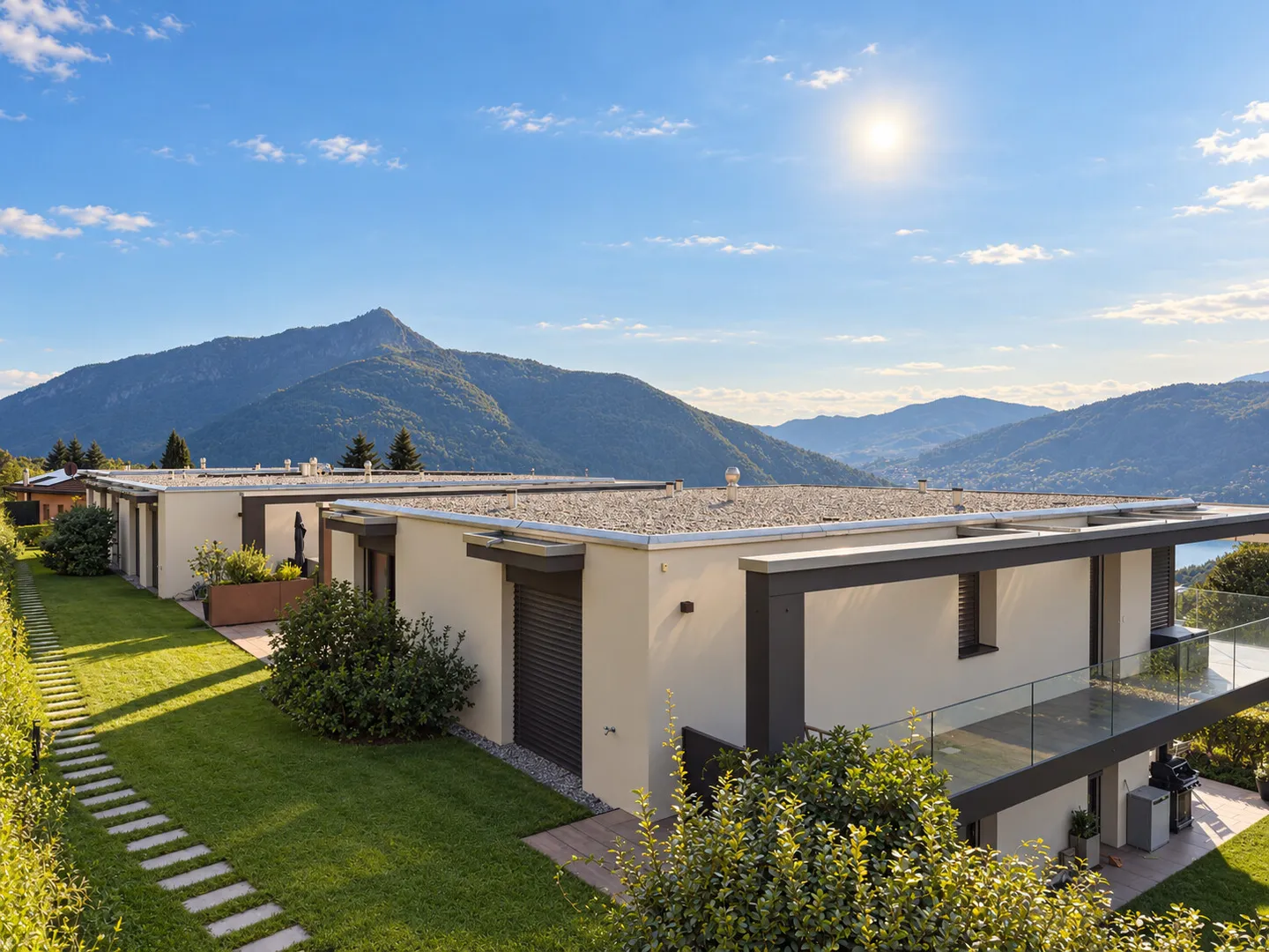 NEUE DACHGESCHOSSWOHNUNG MIT TERRASSE UND SEEBLICK IN ROVIO - Foto 9 von 12