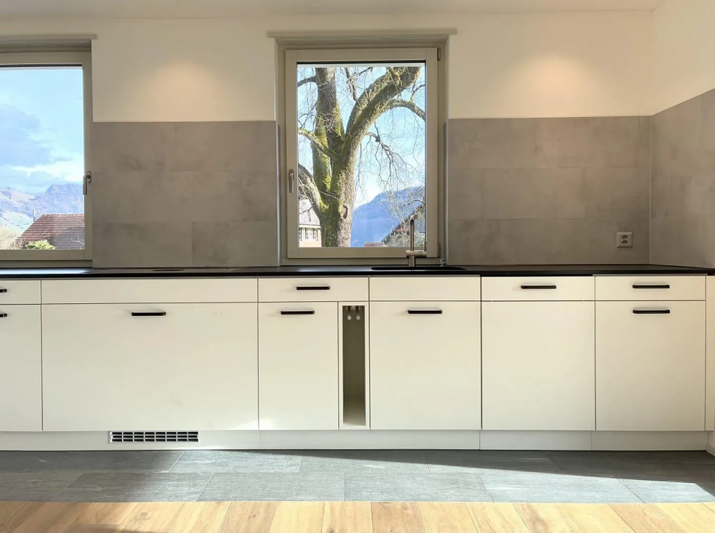 Moderno appartamento di 3,5 stanze in mezzo al verde - Alpnach Dorf - Foto 4 di 18