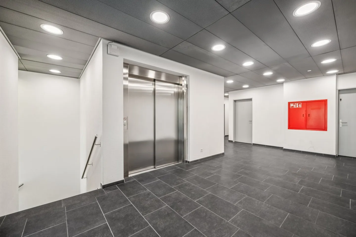 Vielseitige Bürofläche in Brüttisellen - Foto 2 von 10