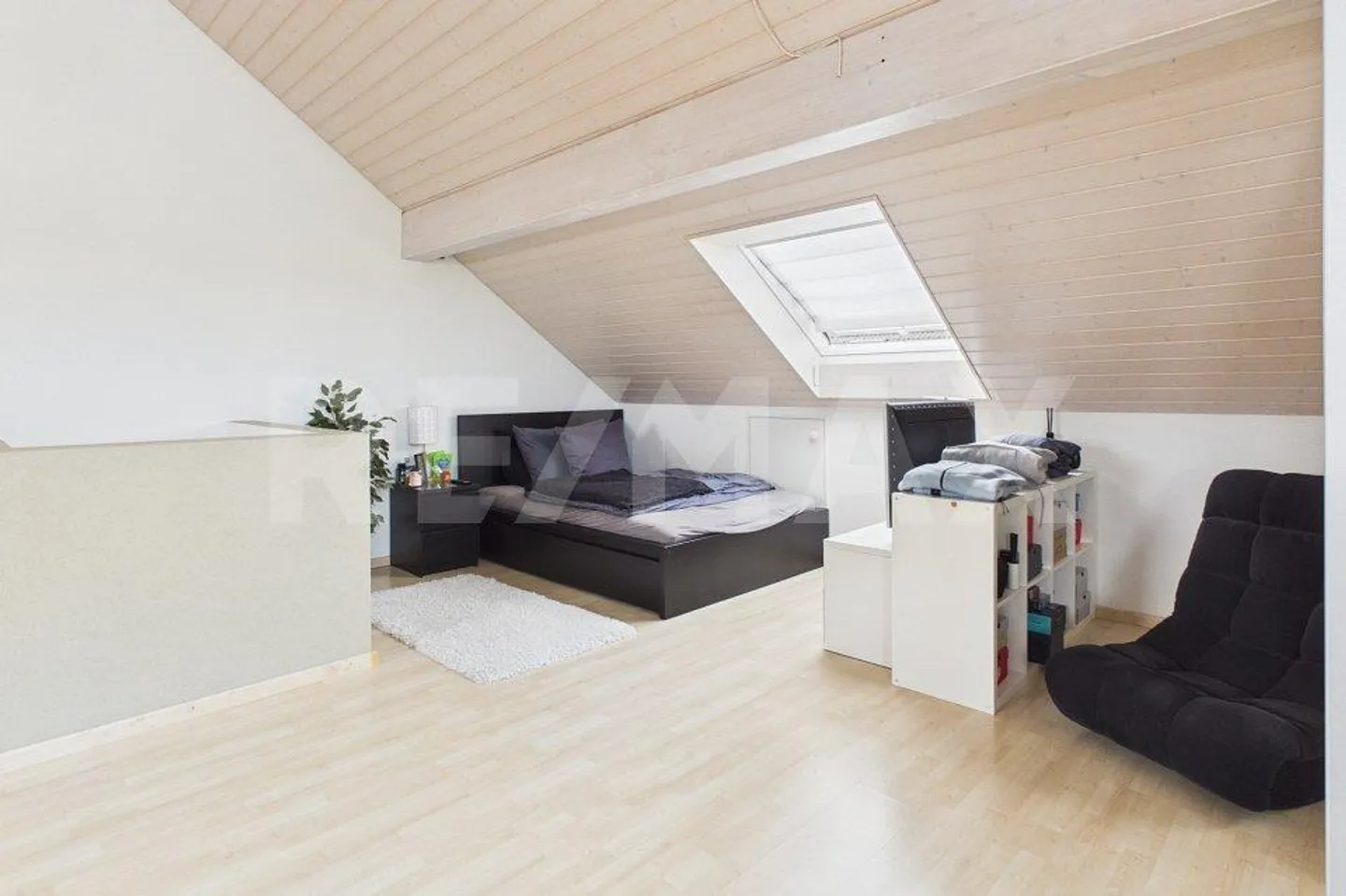Moderne Doppelhaushälfte in Zeiningen - Foto 3 von 13