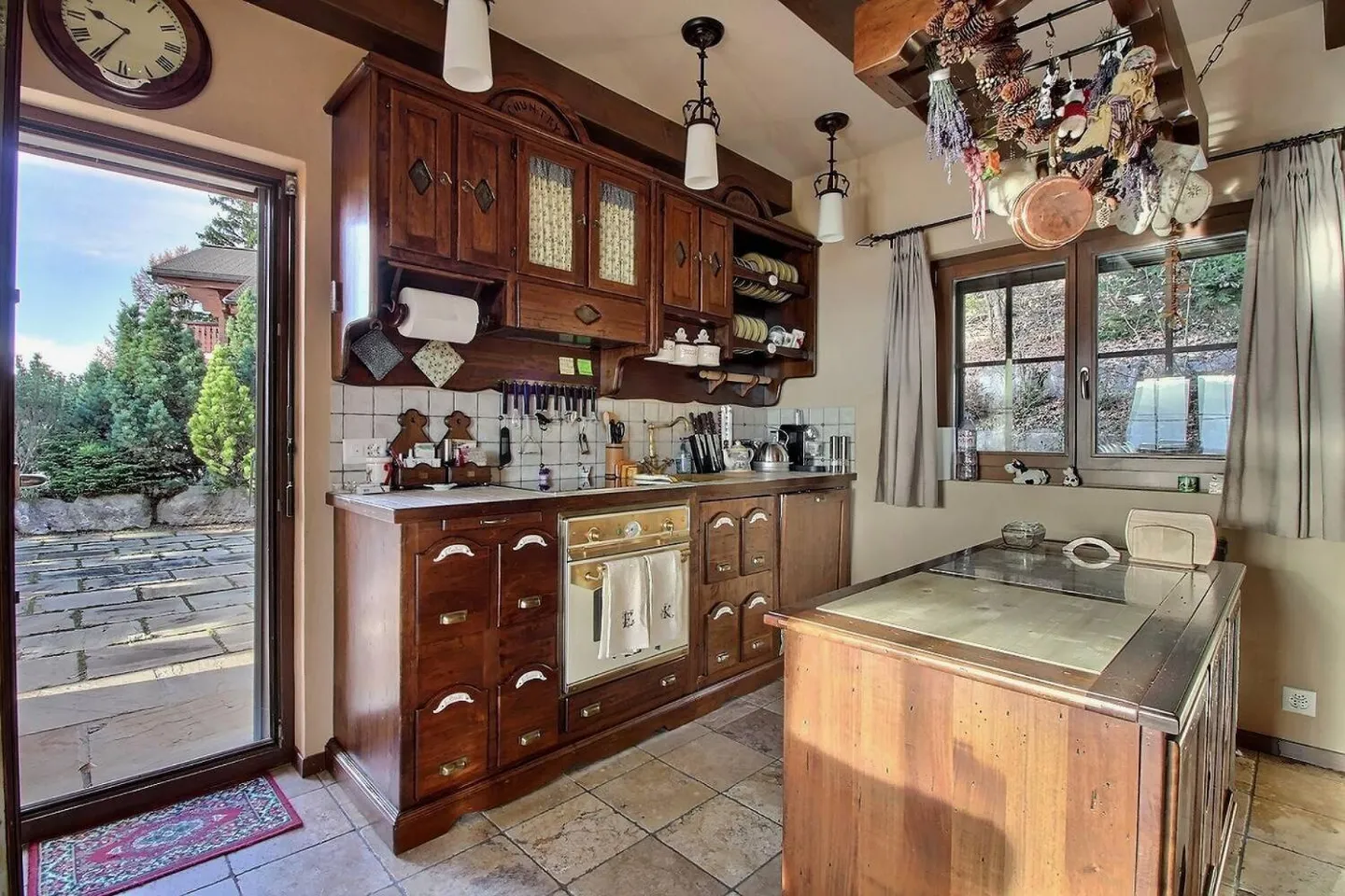 Chalet con 7 camere ad Anzère - Foto 5 di 13