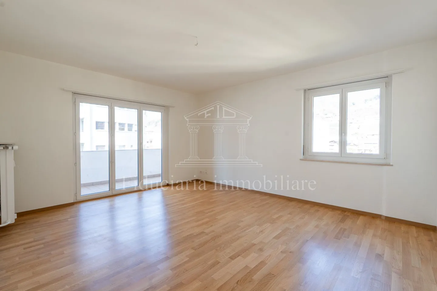 TENDRE - Appartement de 4,5 pièces rénové - Photo 1 sur 7