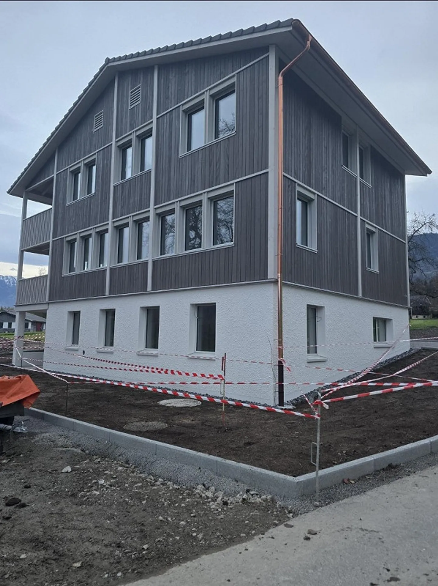 Moderno appartamento di 3,5 stanze in mezzo al verde - Alpnach Dorf - Foto 17 di 18