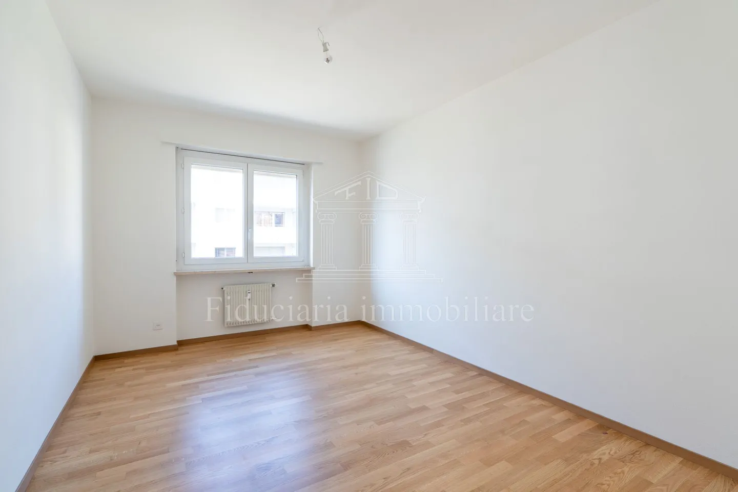 TENDRE - Appartement de 4,5 pièces rénové - Photo 5 sur 7
