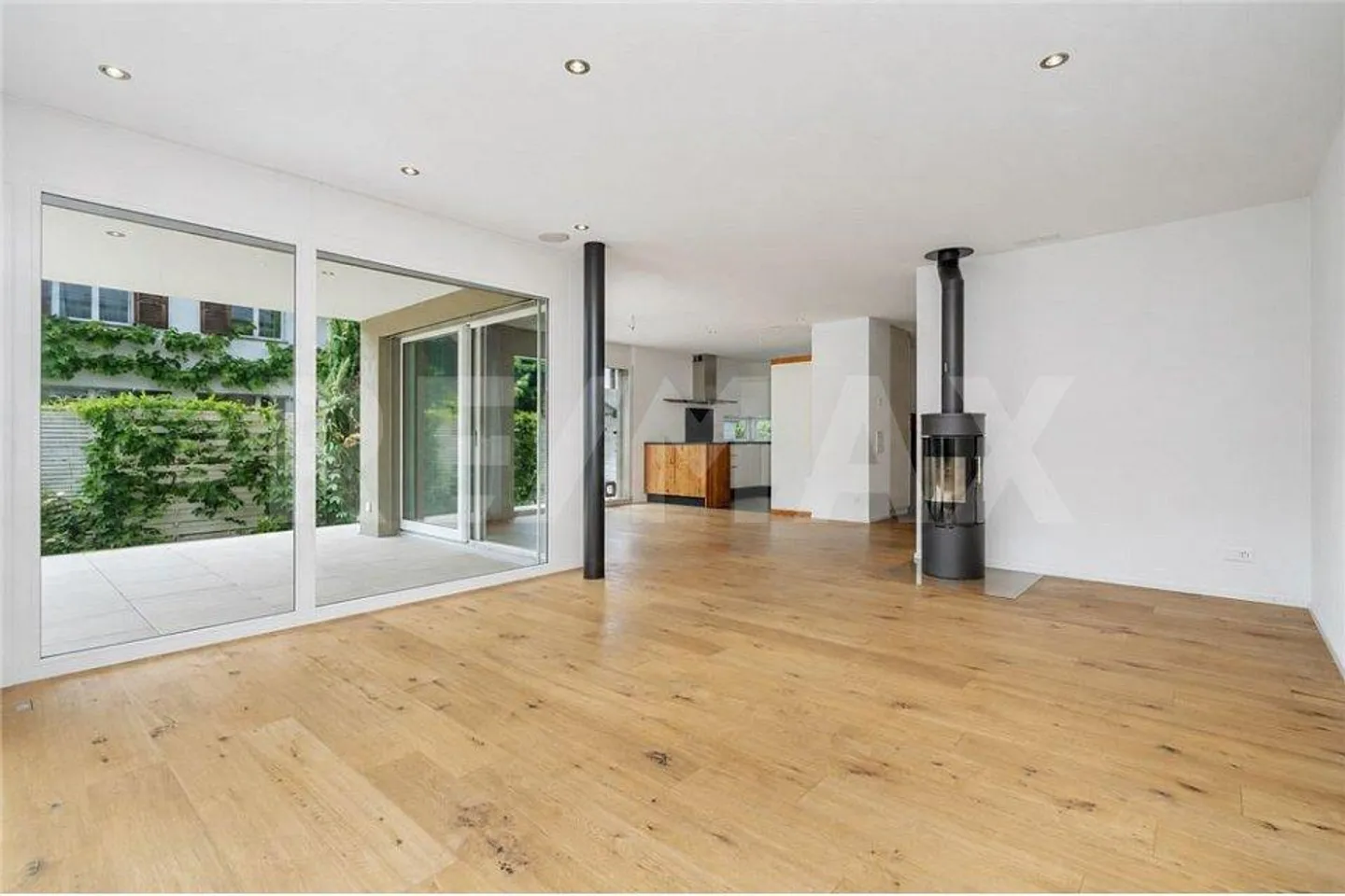 Where family life meets living comfort - 5.5 rooms with modern amenities - Photo 7 of 13