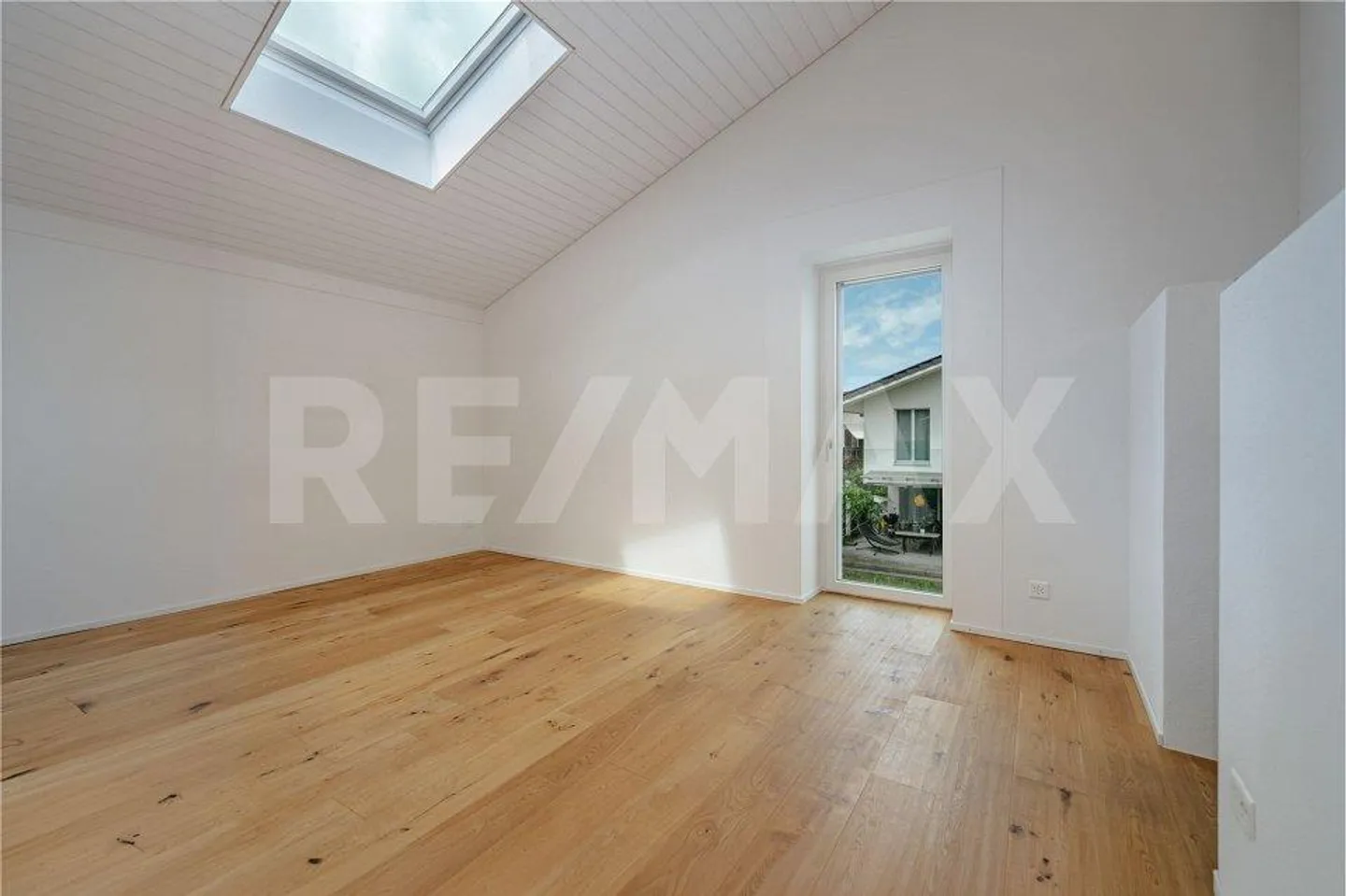 Where family life meets living comfort - 5.5 rooms with modern amenities - Photo 10 of 13