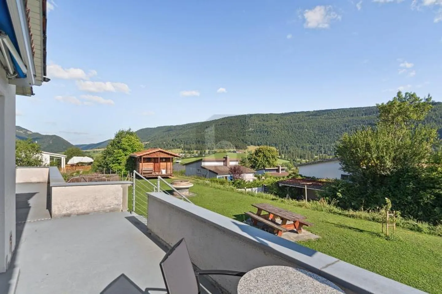 Maison Familiale Spacieuse - Photo 1 sur 6