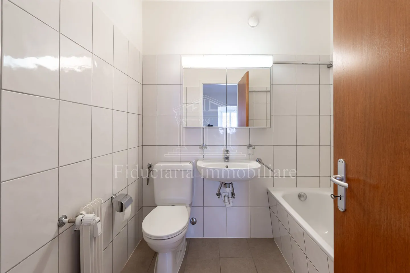 TENDRE - Appartement de 4,5 pièces rénové - Photo 6 sur 7