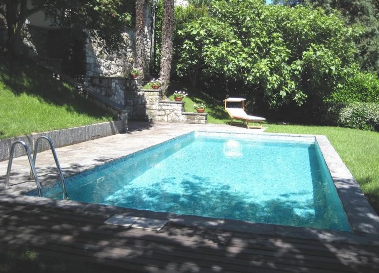 Villa with swimming pool immersed in greenery - Savosa - Photo 1 of 14